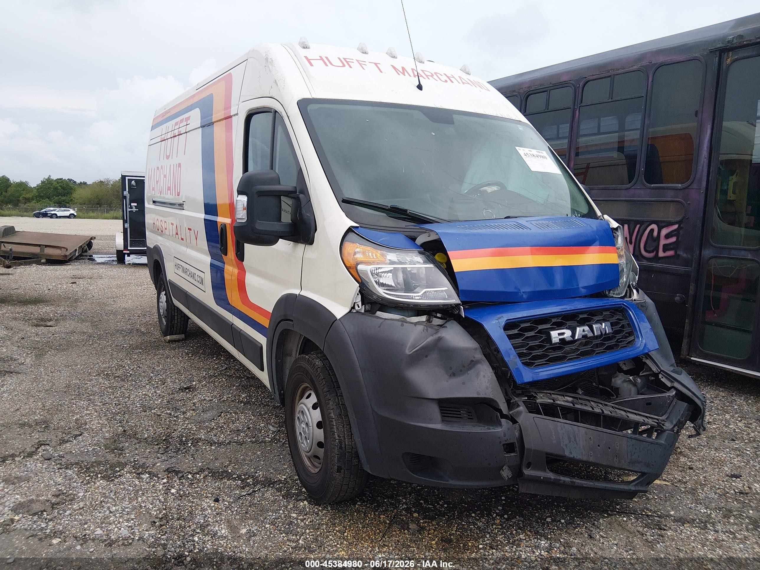 2021 Ram ProMaster Cargo, VIN 3C6LRVDG9ME555203 — Front end