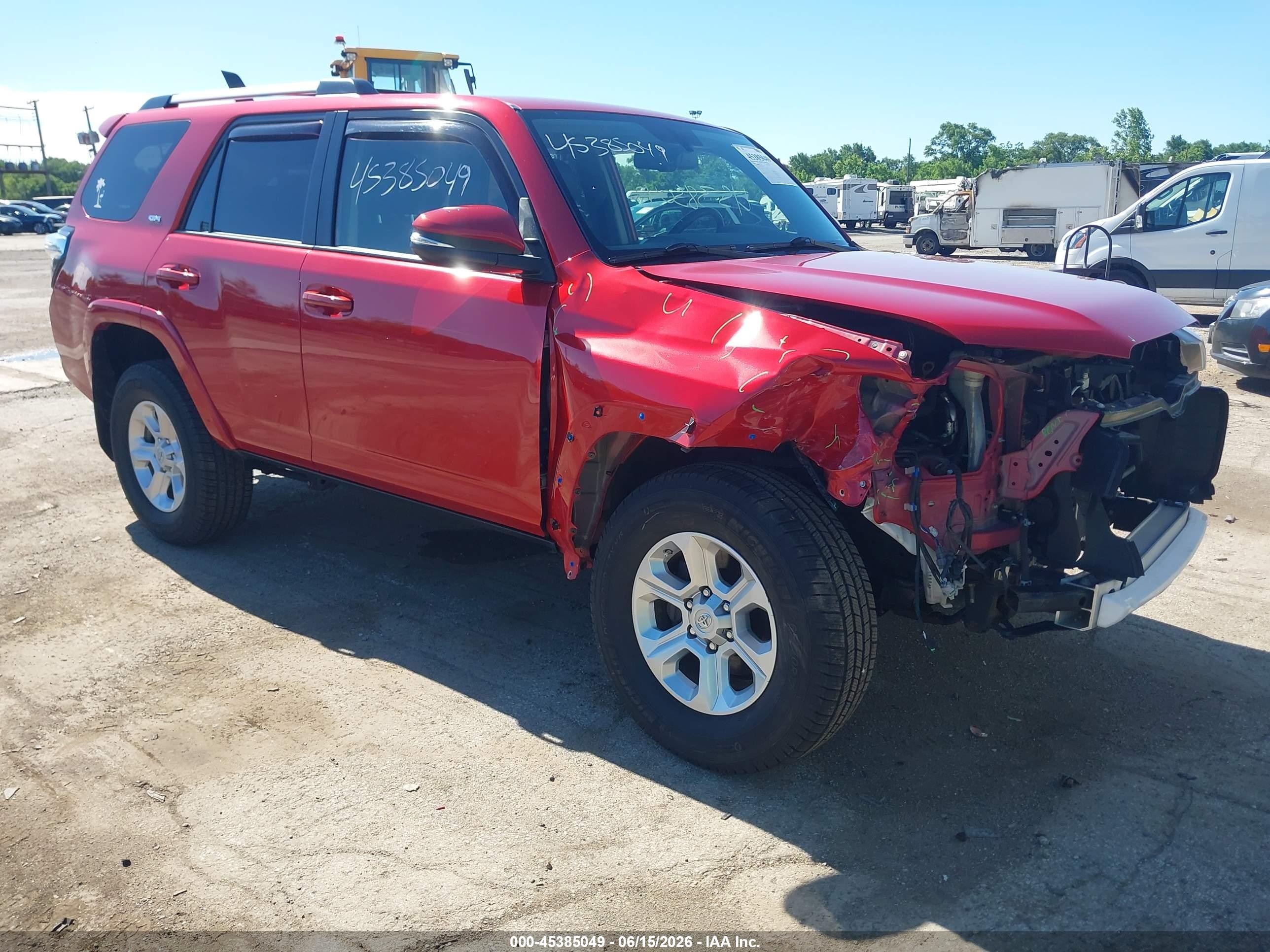 2019 Toyota 4Runner TRD Off Road Premium, VIN JTEBU5JR3K5675947 — Front end