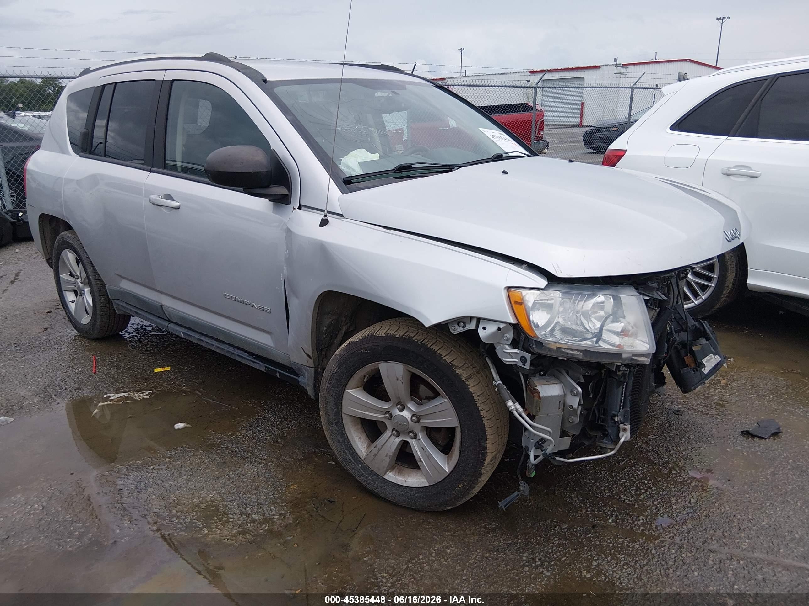 2012 Jeep Compass Sport, VIN 1C4NJCBA1CD500613 — Front end