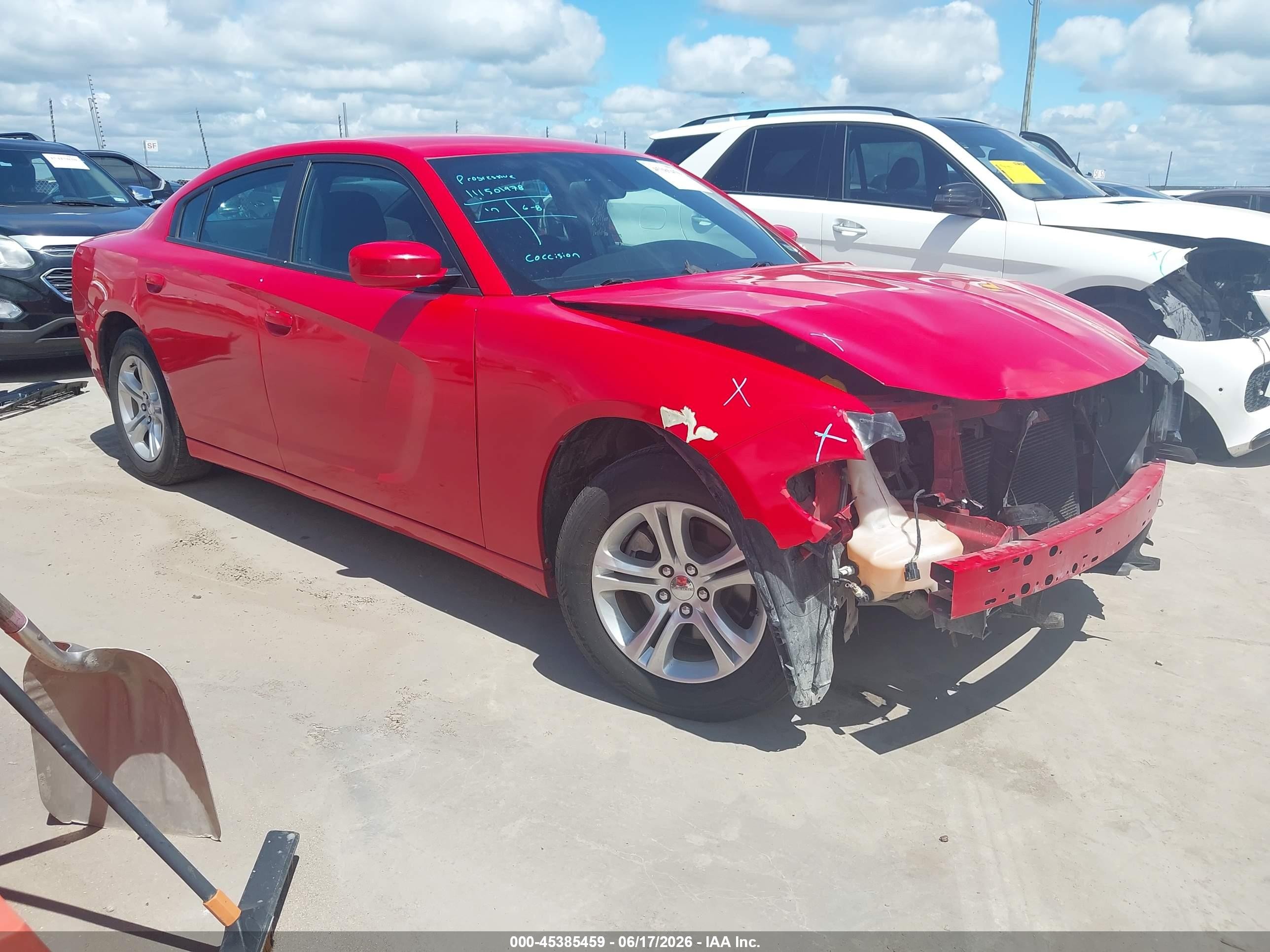 2022 Dodge Charger SXT, VIN 2C3CDXBG0NH126242 — Перед