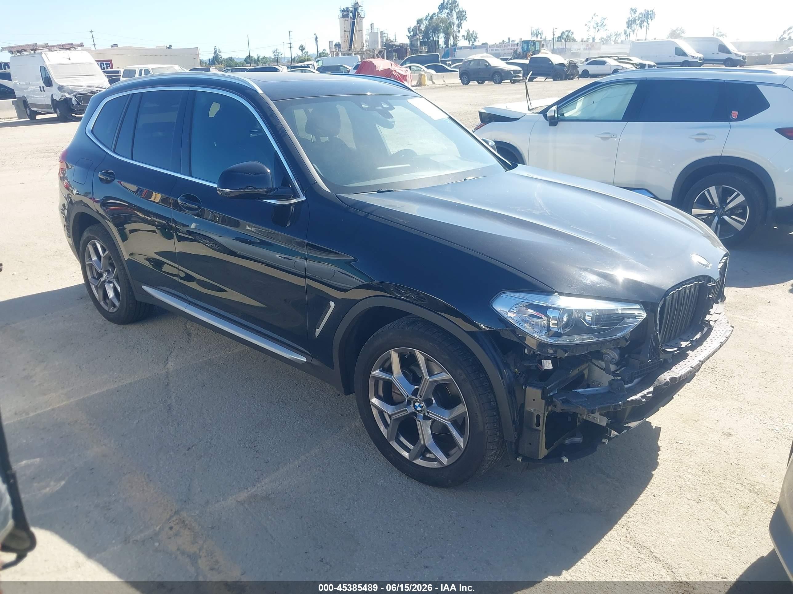 2021 BMW X3 sDrive30i, VIN 5UXTY3C03M9H51194 — Front end