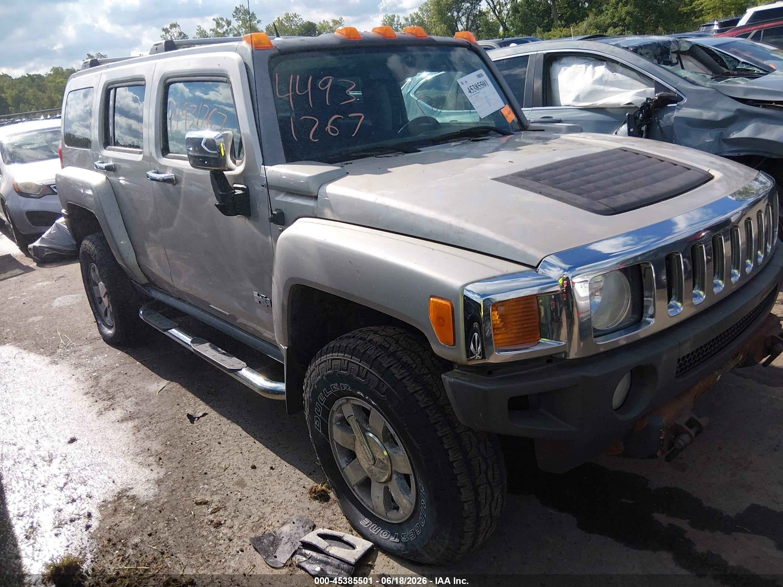 2007 Hummer H3 SUV, VIN 5GTDN13E078251850 — Hail