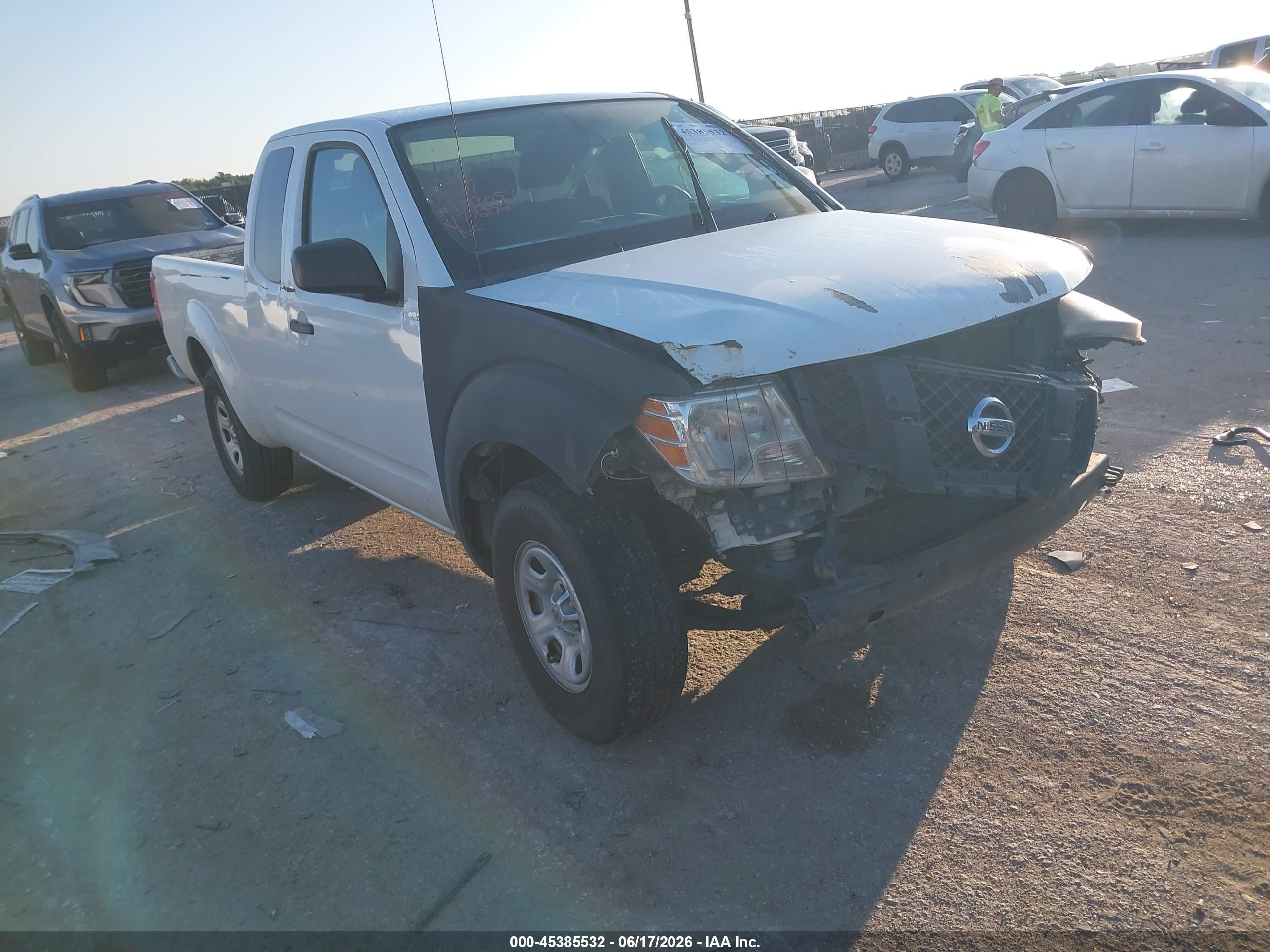 2016 Nissan Frontier S, VIN 1N6BD0CT4GN779206 — Front end