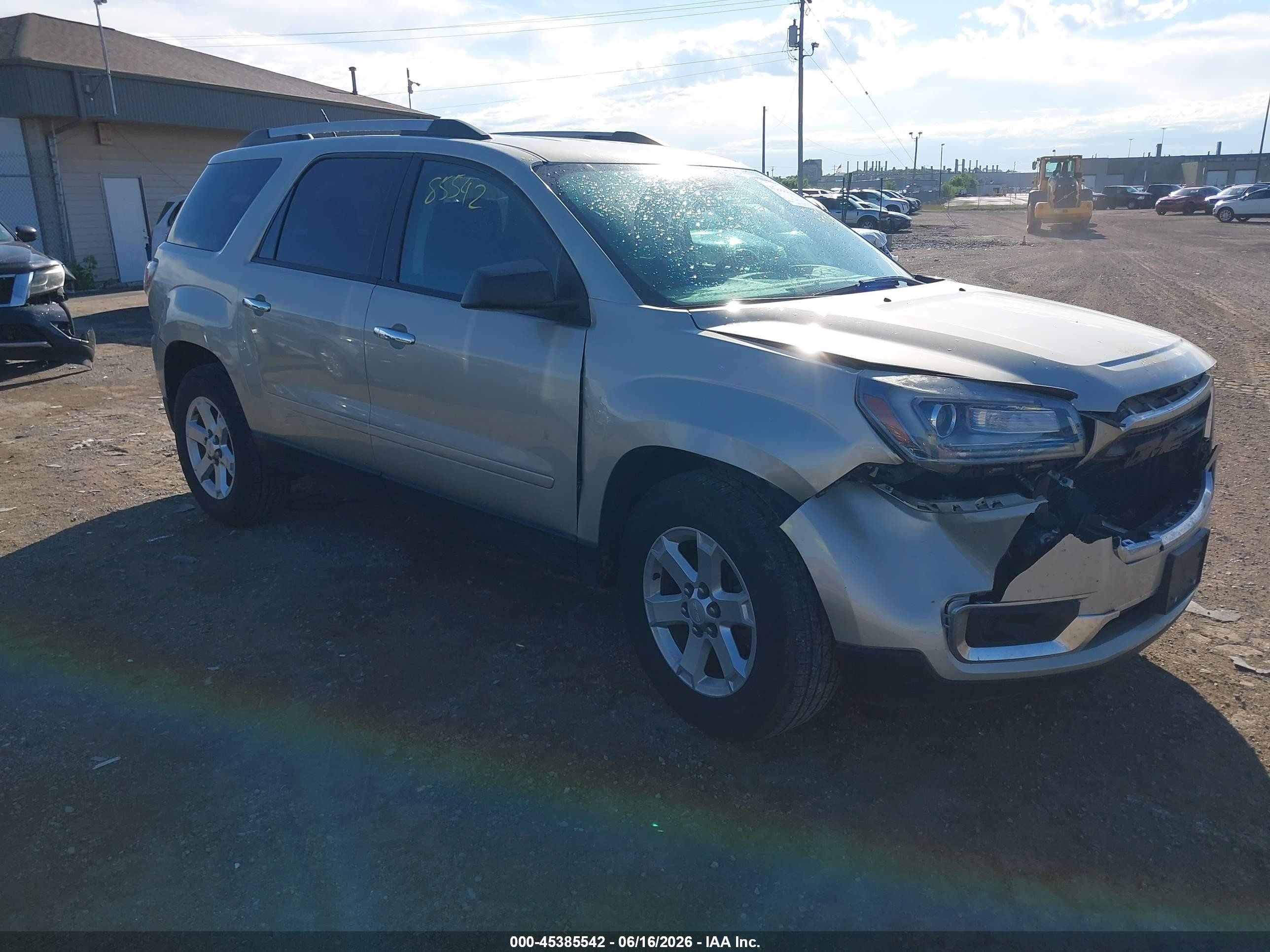 2014 GMC Acadia SLE, VIN 1GKKVNED6EJ193568 — Front end