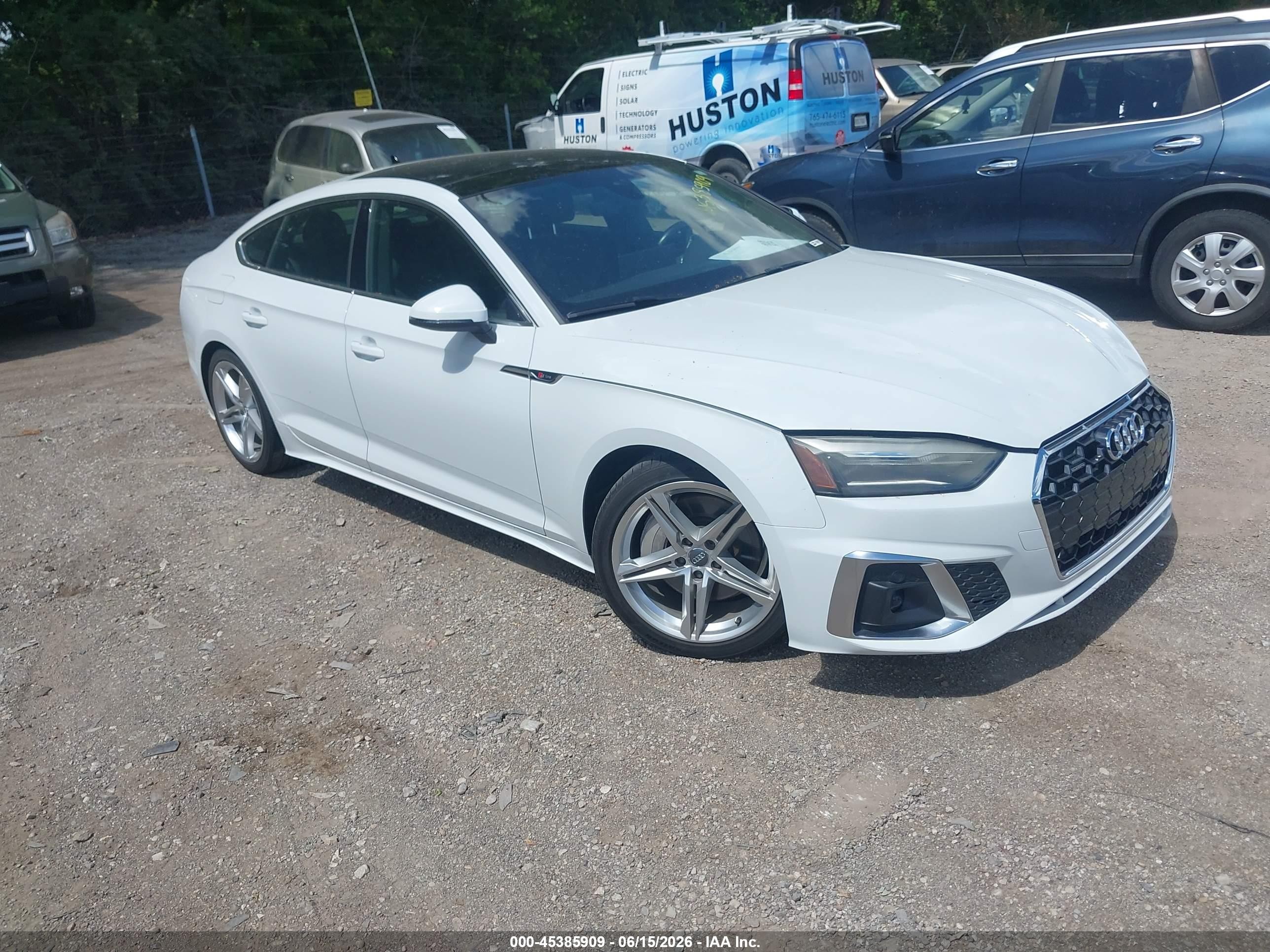 2021 Audi A5 Sportback S line Premium, VIN WAUDACF56MA012881 — Front end