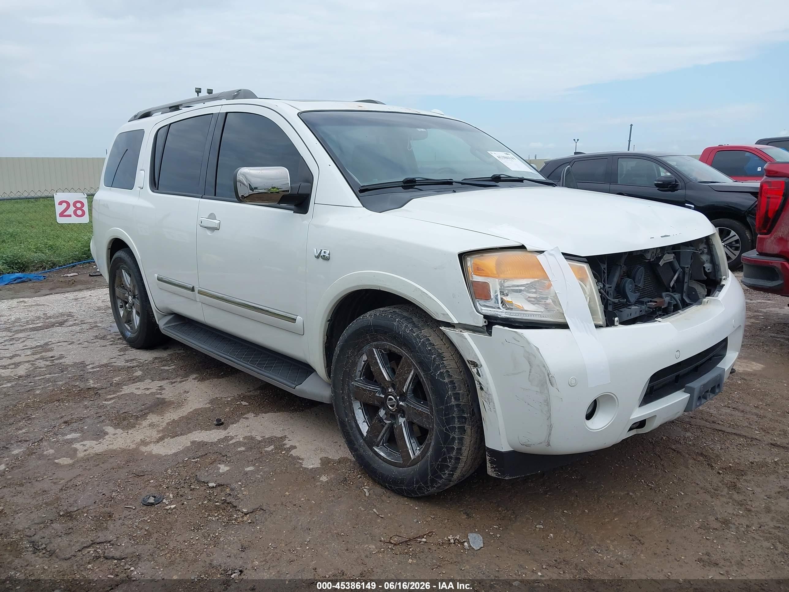 2014 Nissan Armada Platinum, VIN 5N1BA0NF8EN612570 — Side