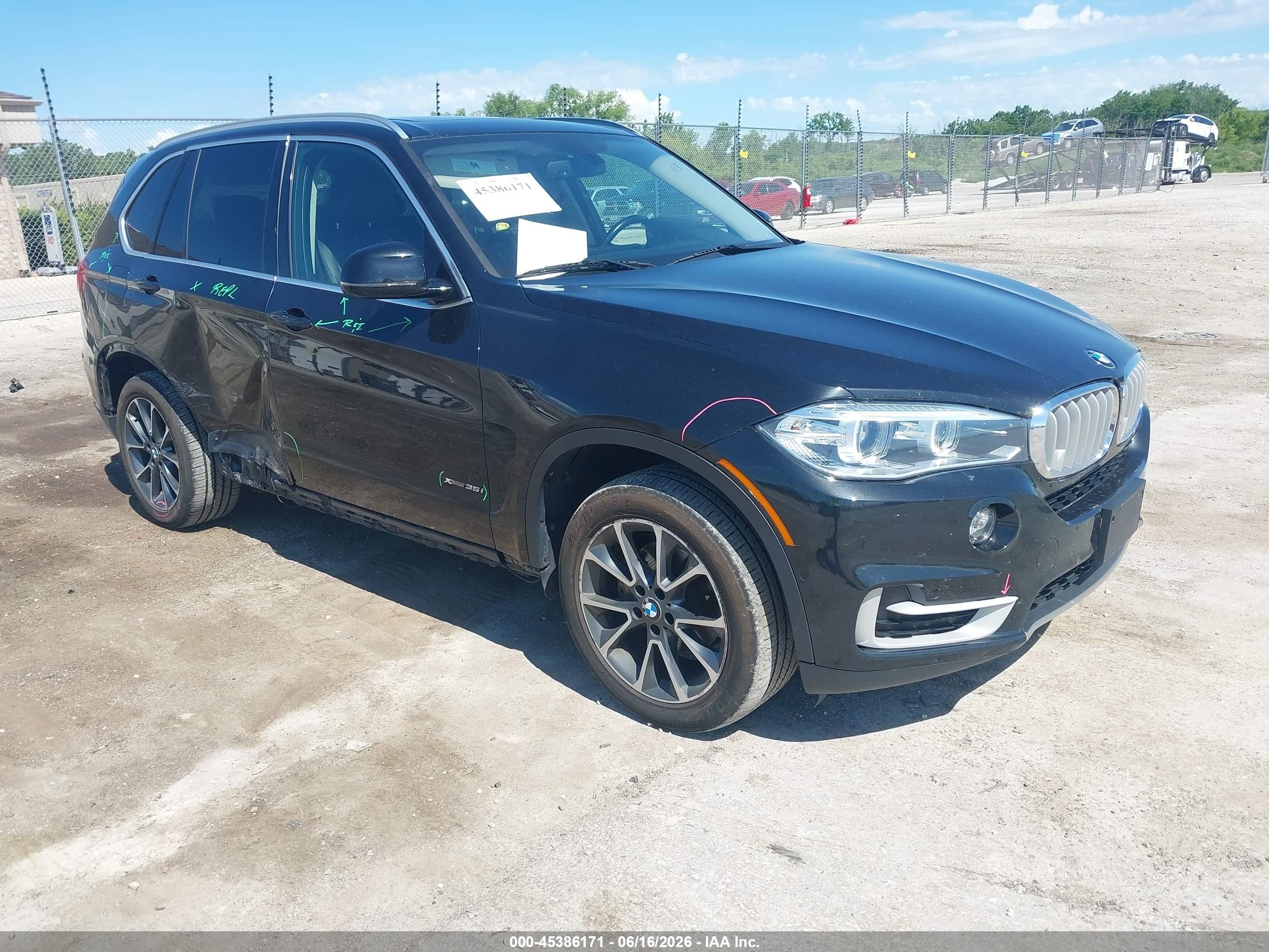 2018 BMW X5 xDrive35i, VIN 5UXKR0C50J0X96898 — Side