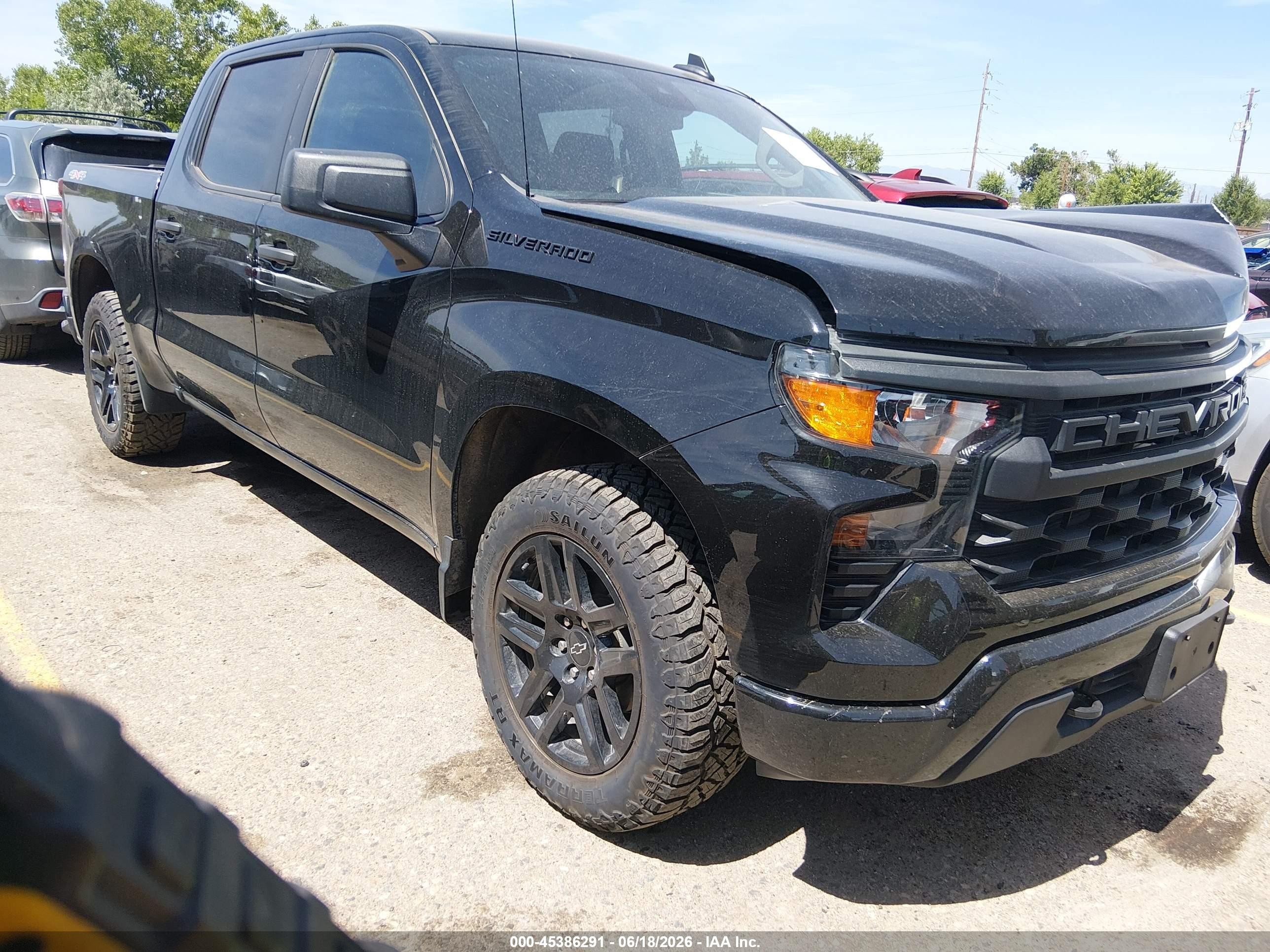 2024 Chevrolet Silverado 1500 Custom, VIN 1GCPDBEK6RZ216212 — Перед
