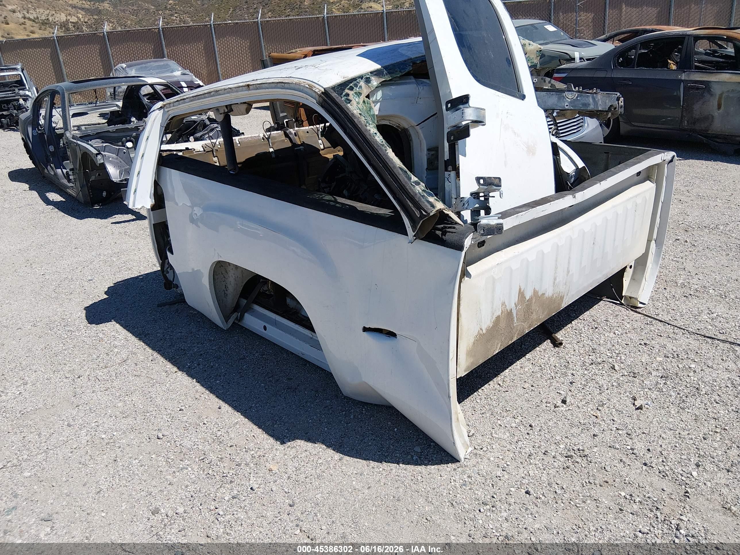 2008 GMC Sierra 2500HD SLE1, VIN 1GTHC29K88E185617 — Vandalism