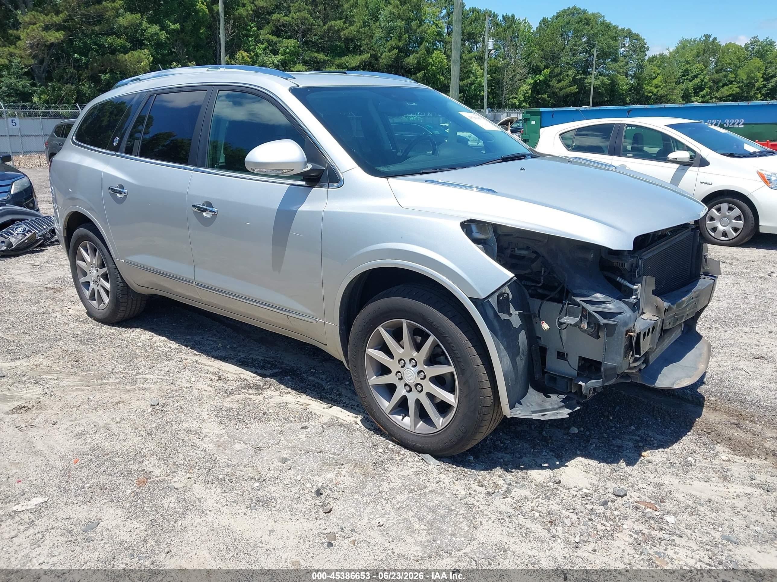 2014 Buick Enclave Leather, VIN 5GAKVBKD6EJ137128 — Front end