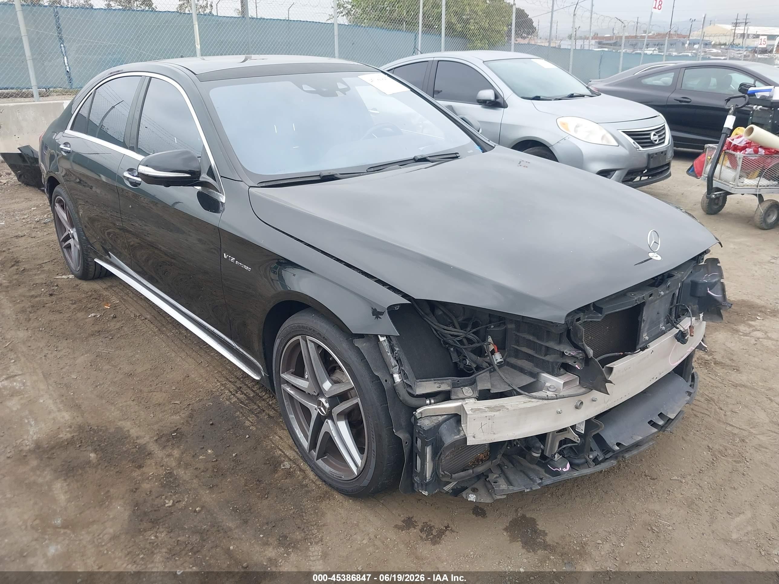 2015 Mercedes-Benz S, VIN WDDUG7KB0FA147366 — Front end