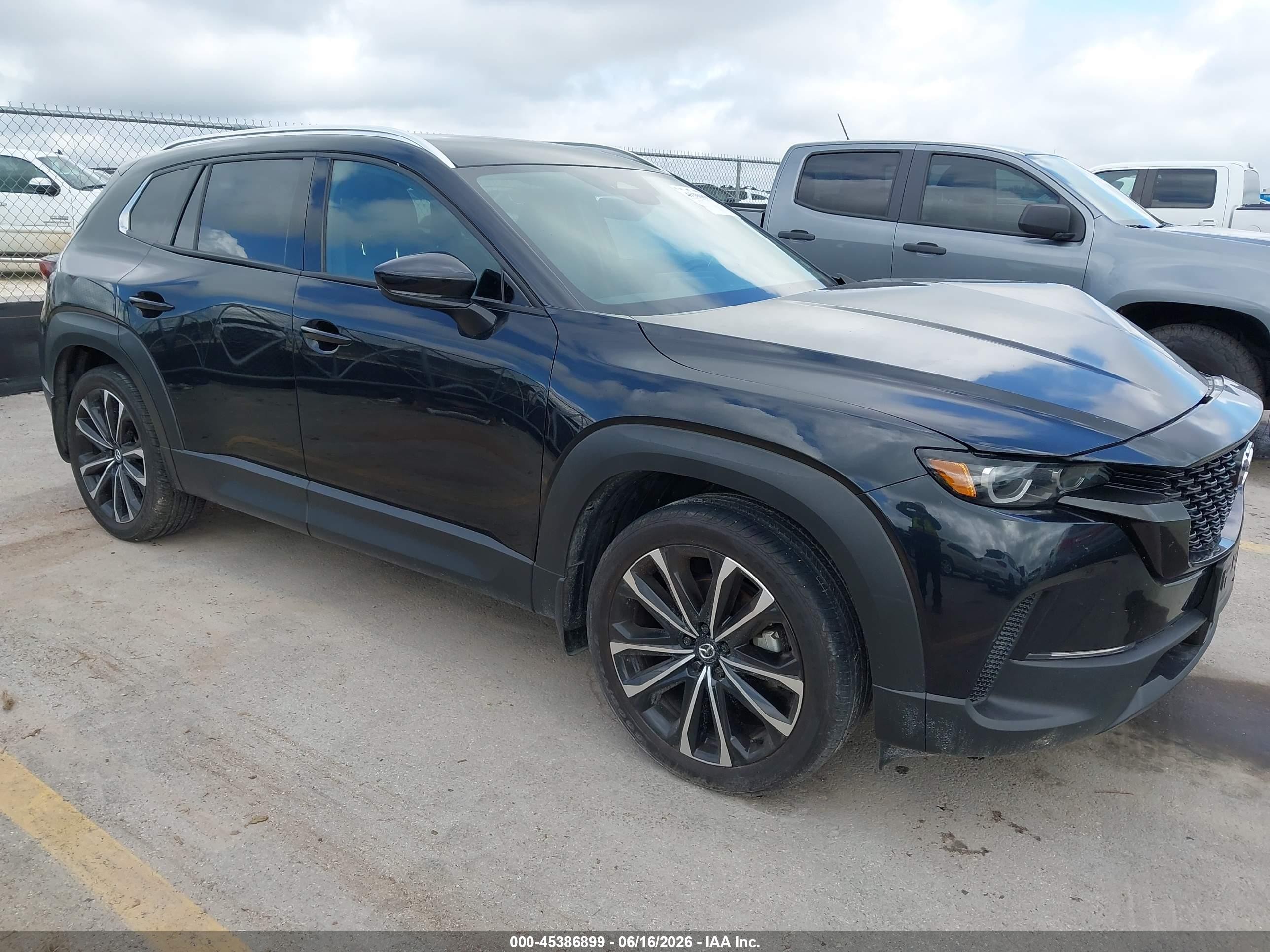 2025 Mazda CX-50 S Premium Plus, VIN 7MMVABEM0SN322489 — Front end