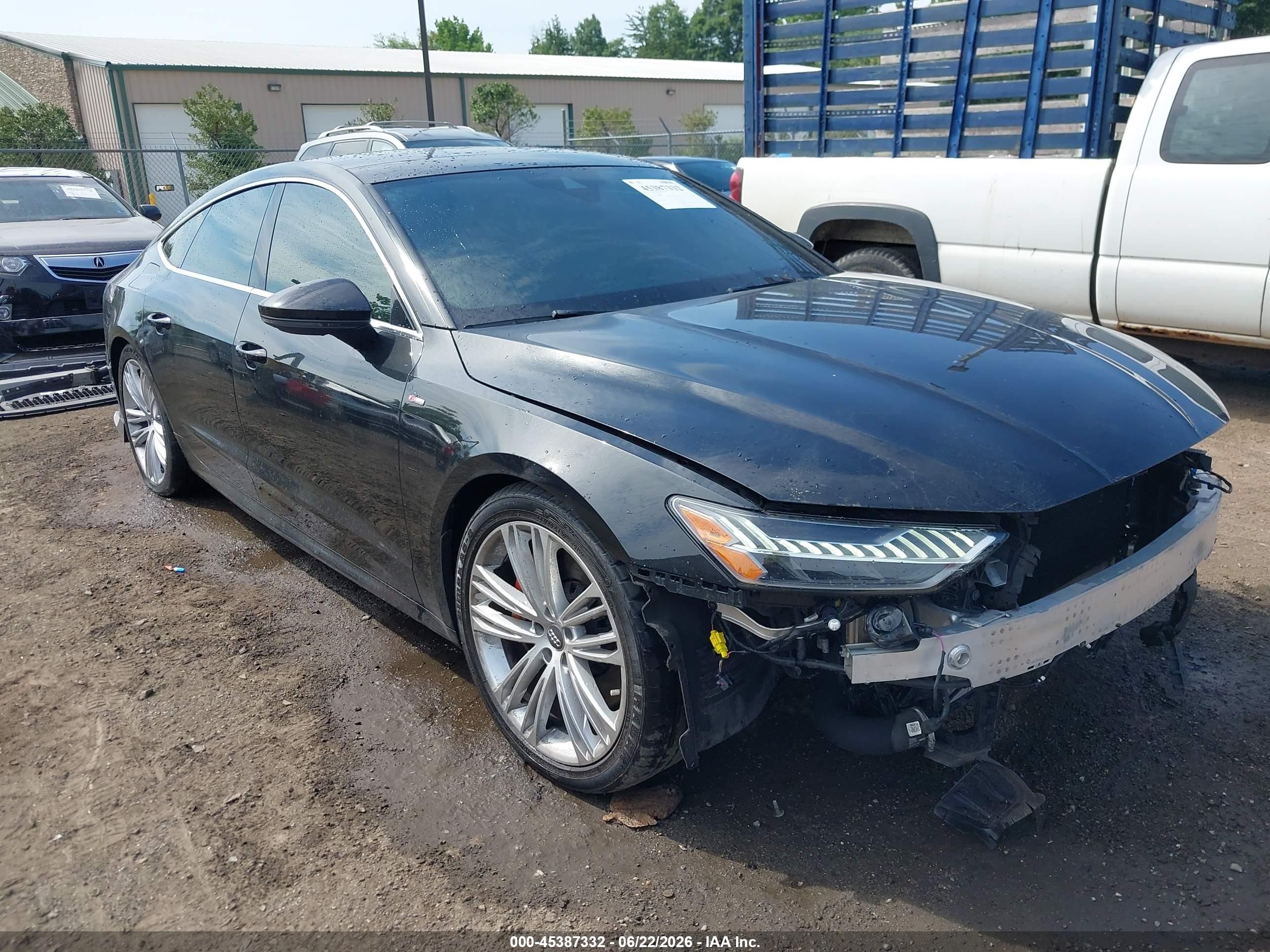 2019 Audi A7 Premium Plus, VIN WAUU2AF20KN053164 — Front end