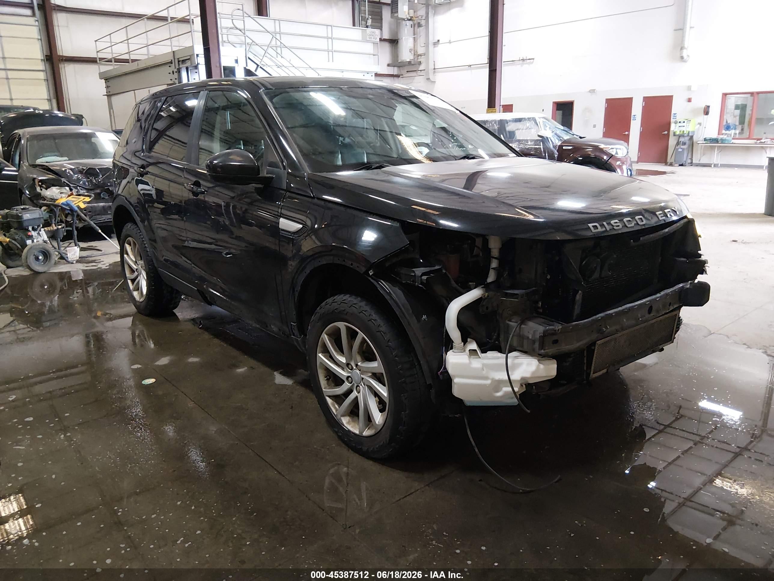 2016 Land Rover Discovery Sport HSE, VIN SALCR2BG0GH569377 — Front end