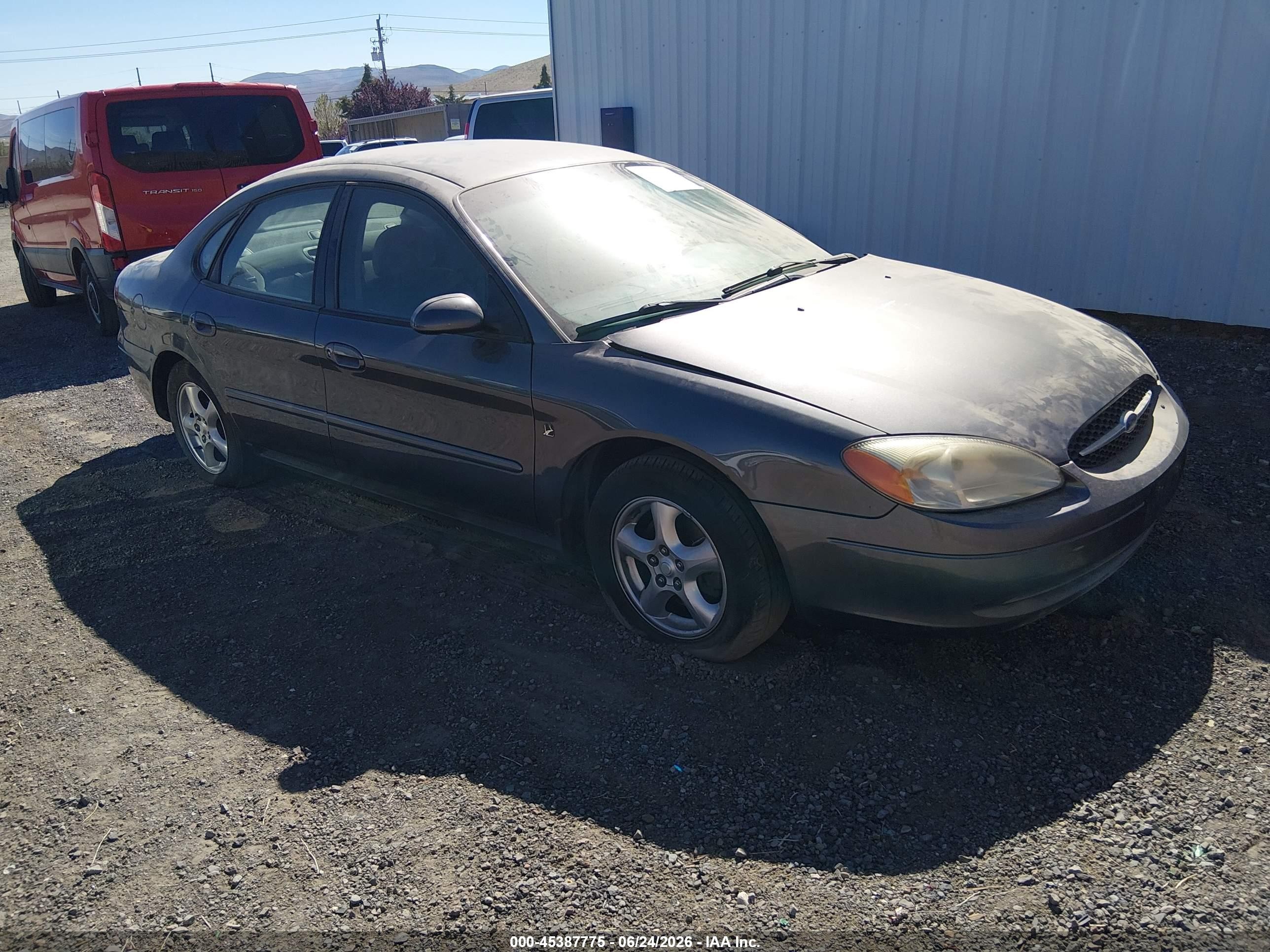 2002 Ford Taurus SES Standard, VIN 1FAFP55212G258749 — Normal wear
