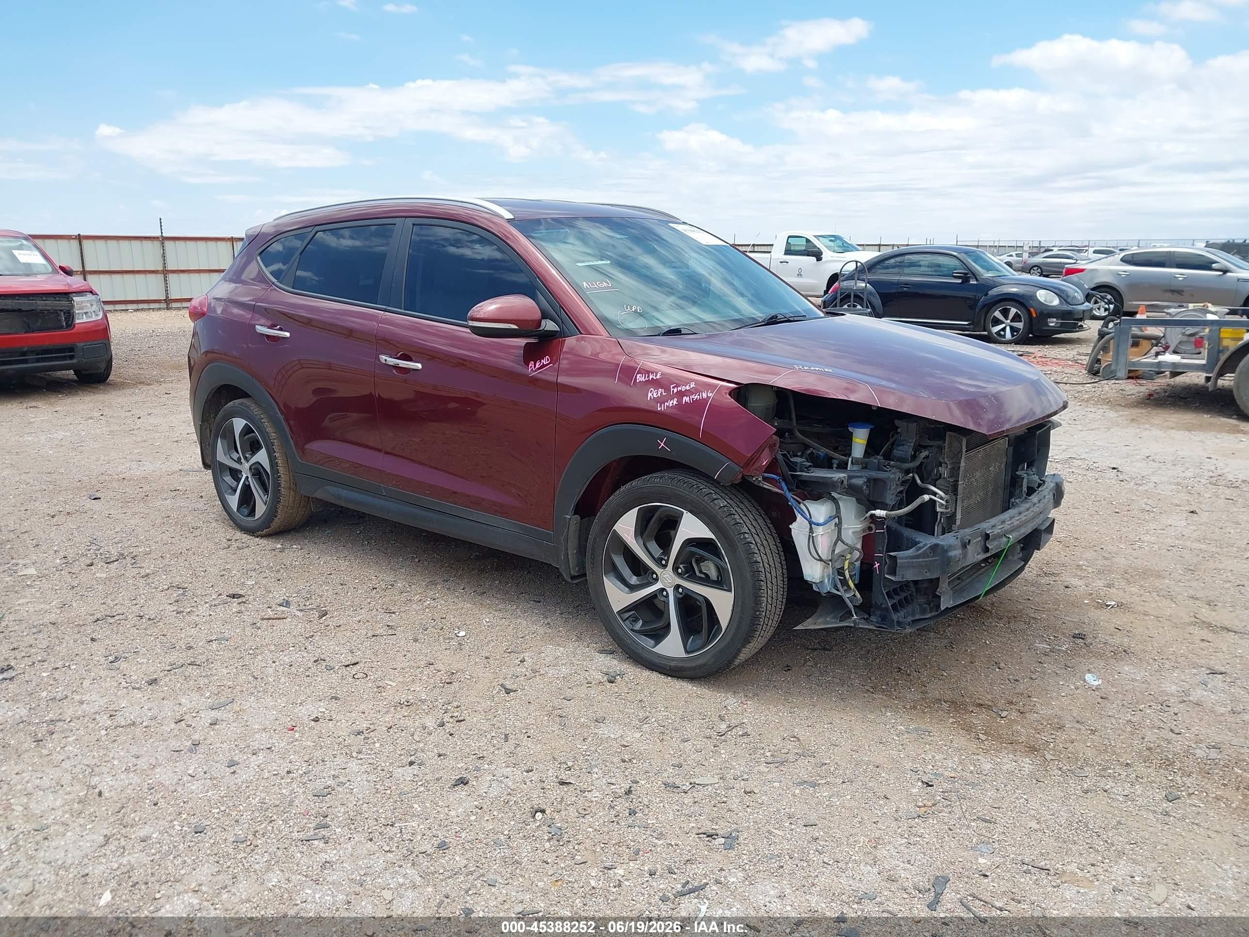 2016 Hyundai Tucson Sport, VIN KM8J33A29GU120746 — Front end