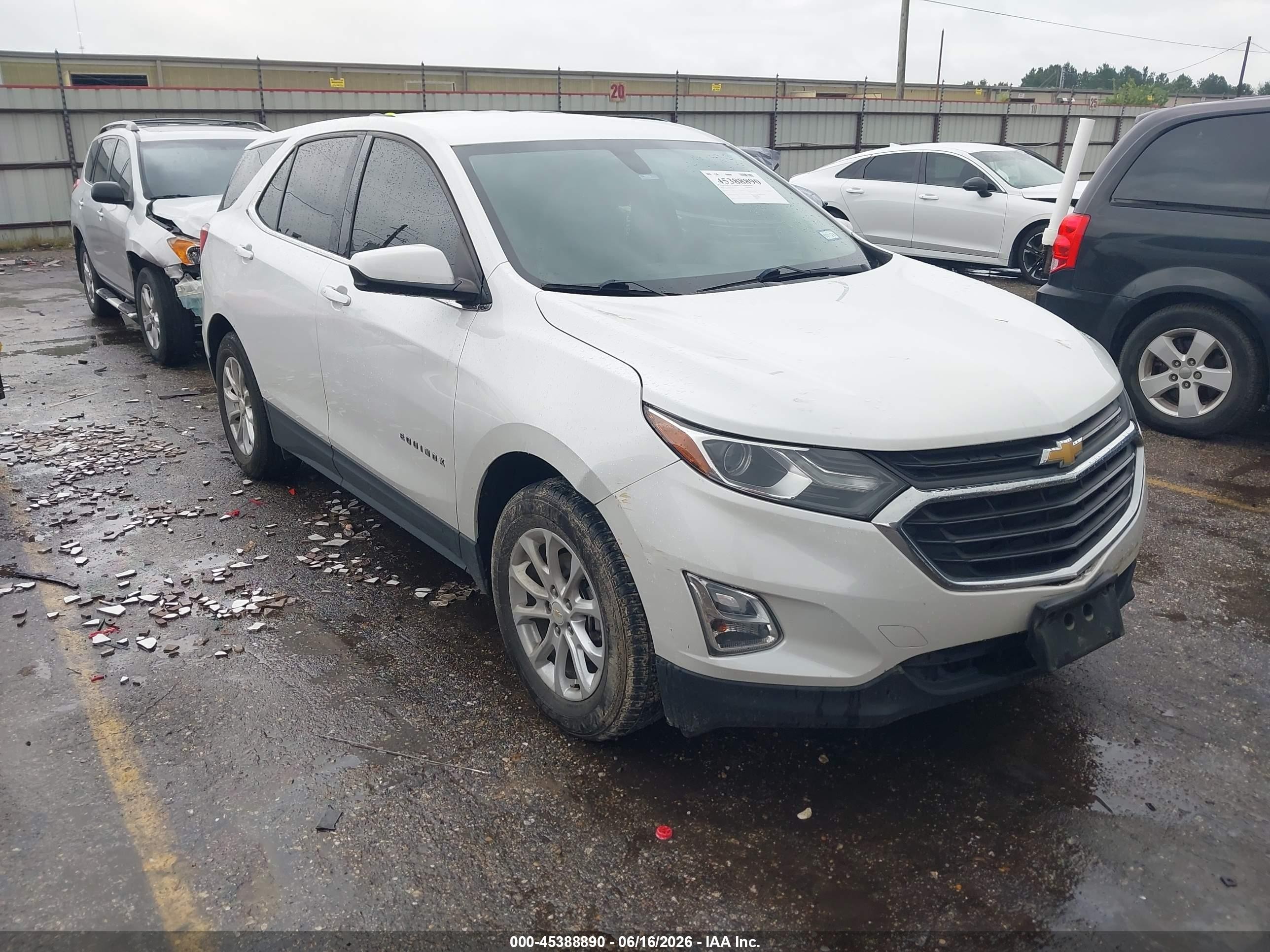 2018 Chevrolet Equinox LT, VIN 2GNAXJEV0J6293666 — Rear end