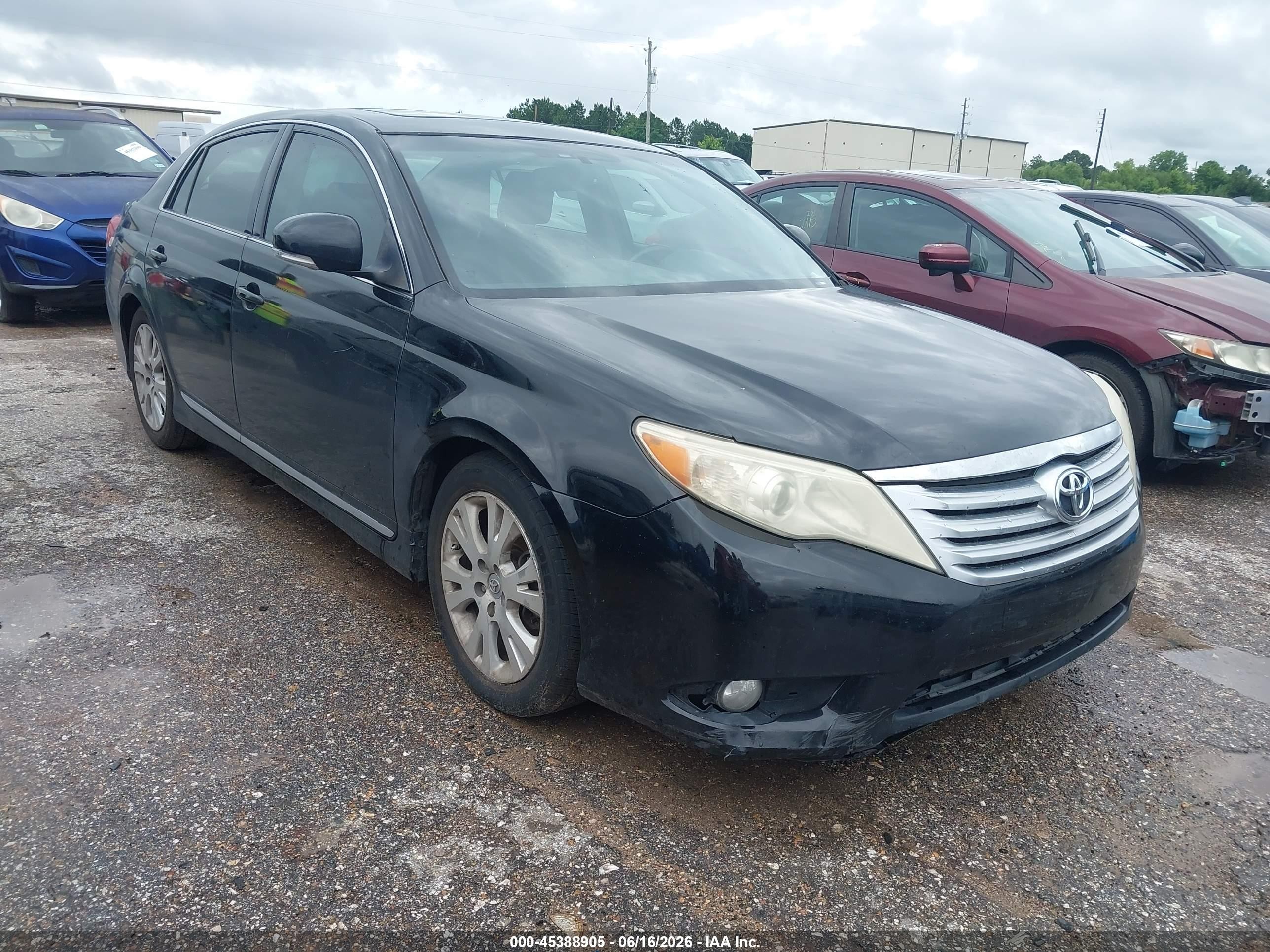 2011 Toyota Avalon, VIN 4T1BK3DB9BU431136 — Normal wear