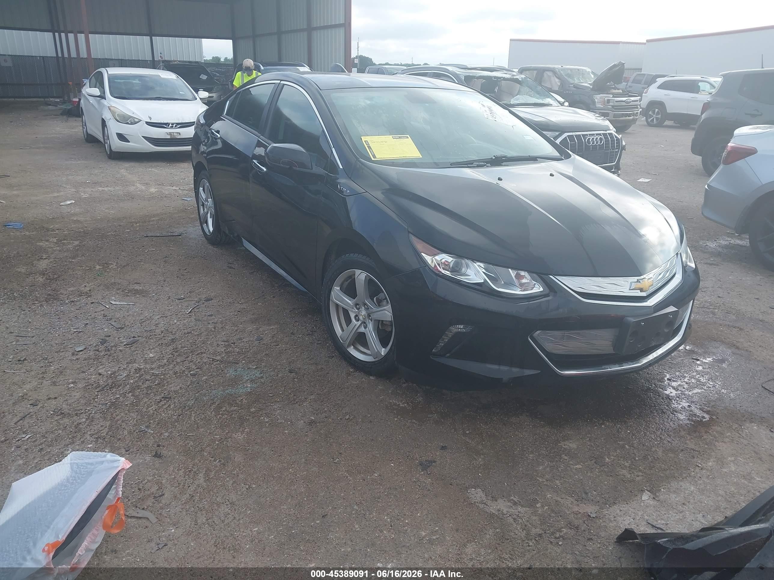 2018 Chevrolet Volt LT, VIN 1G1RC6S55JU151610 — Rear end
