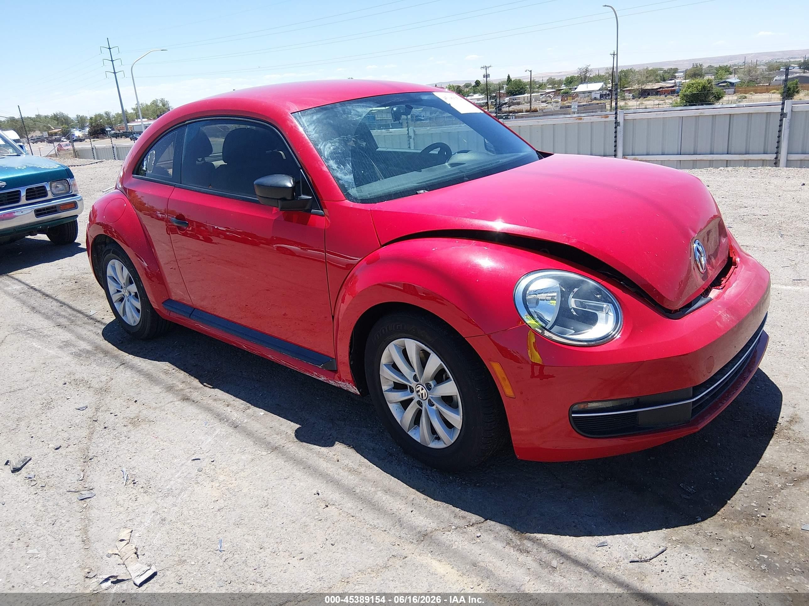 2015 Volkswagen Beetle 1.8T, VIN 3VWF17AT9FM631275 — Front end