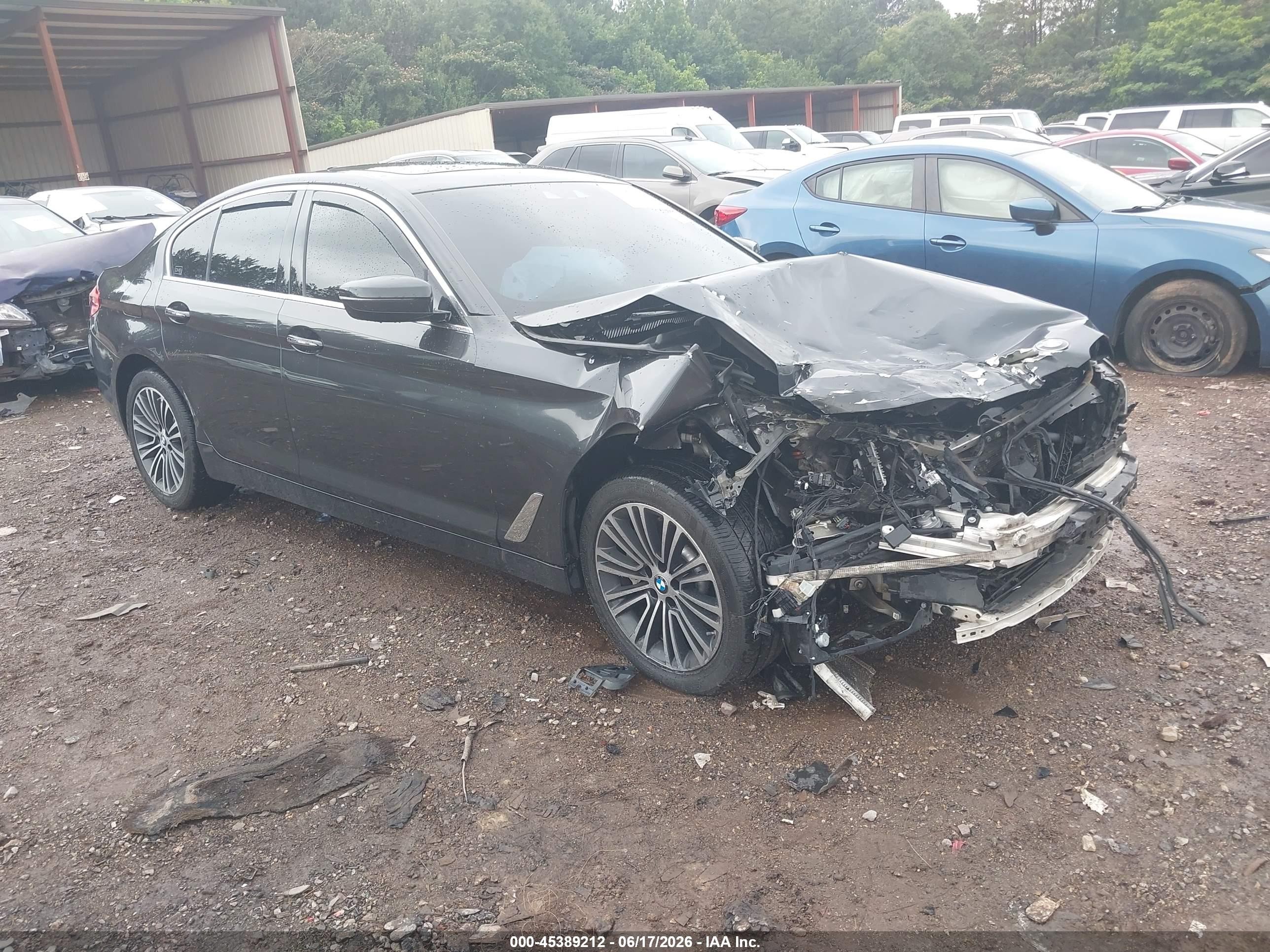 2018 BMW 5 Series 530i xDrive, VIN WBAJA7C52JG909008 — Front end