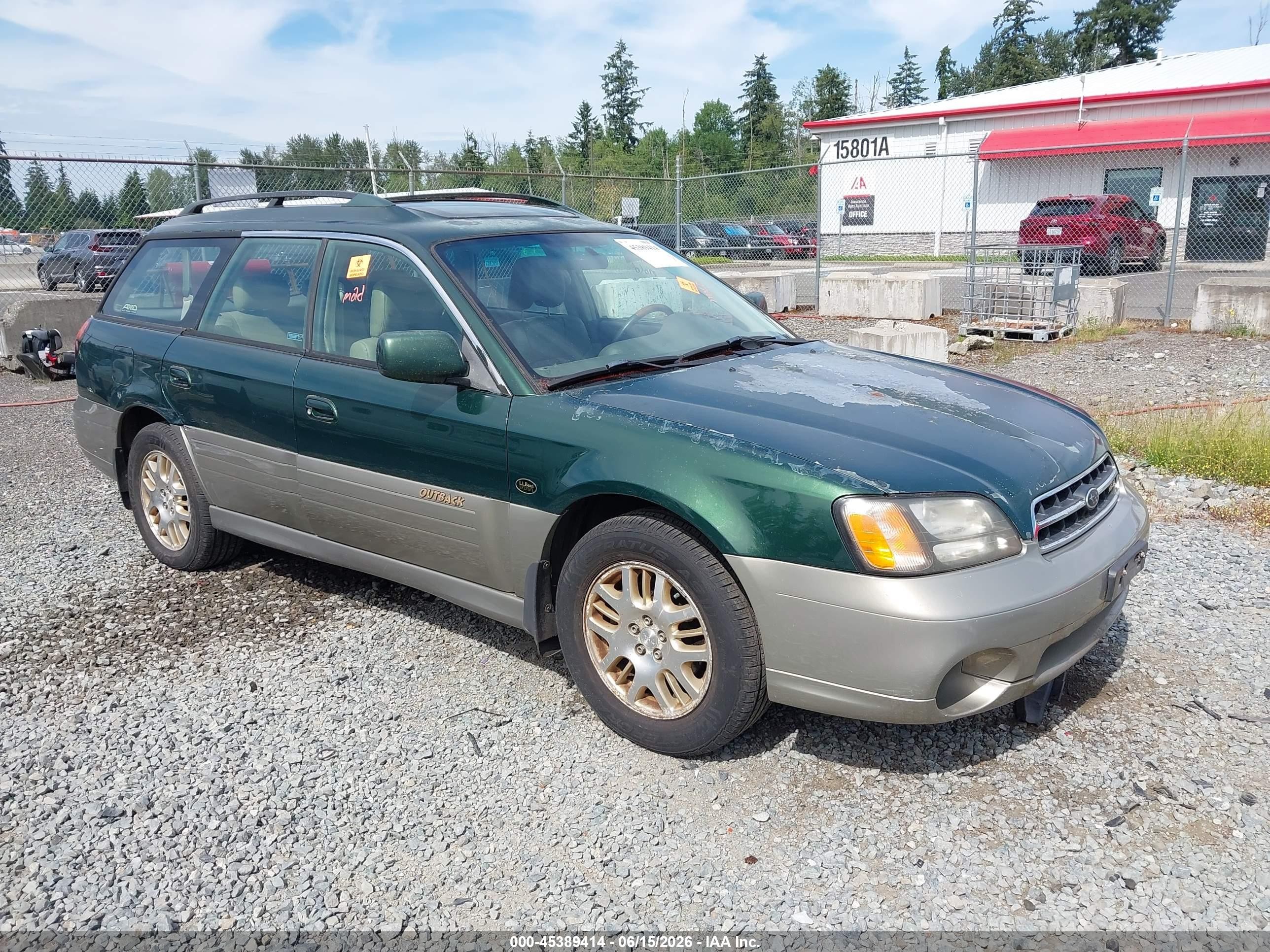 2002 Subaru Legacy Outback L.L. Bean, VIN 4S3BH806827617581 — Бок