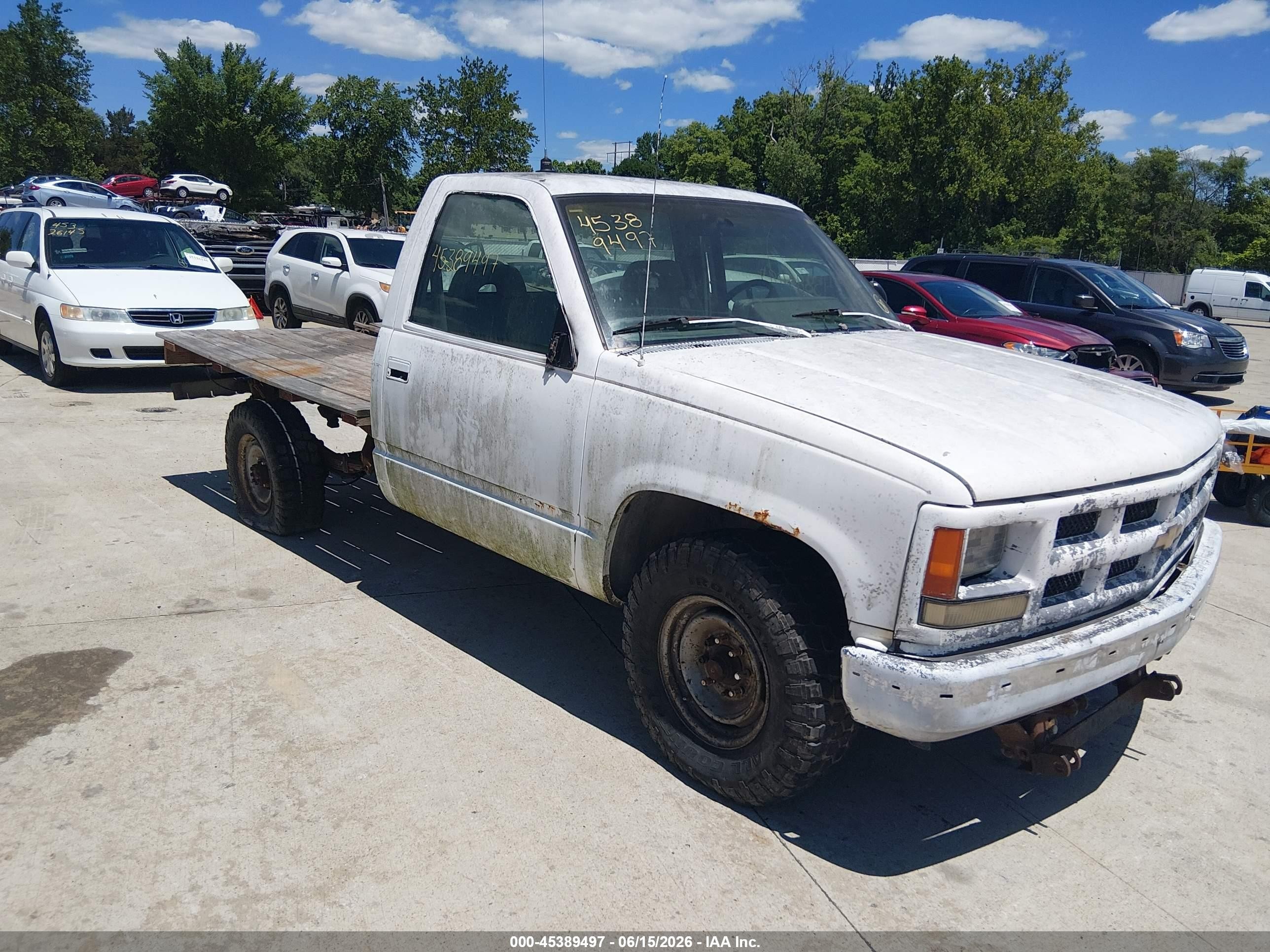 1994 Chevrolet Silverado 3500, VIN 1GBGC34K4RE206669 — Normal wear