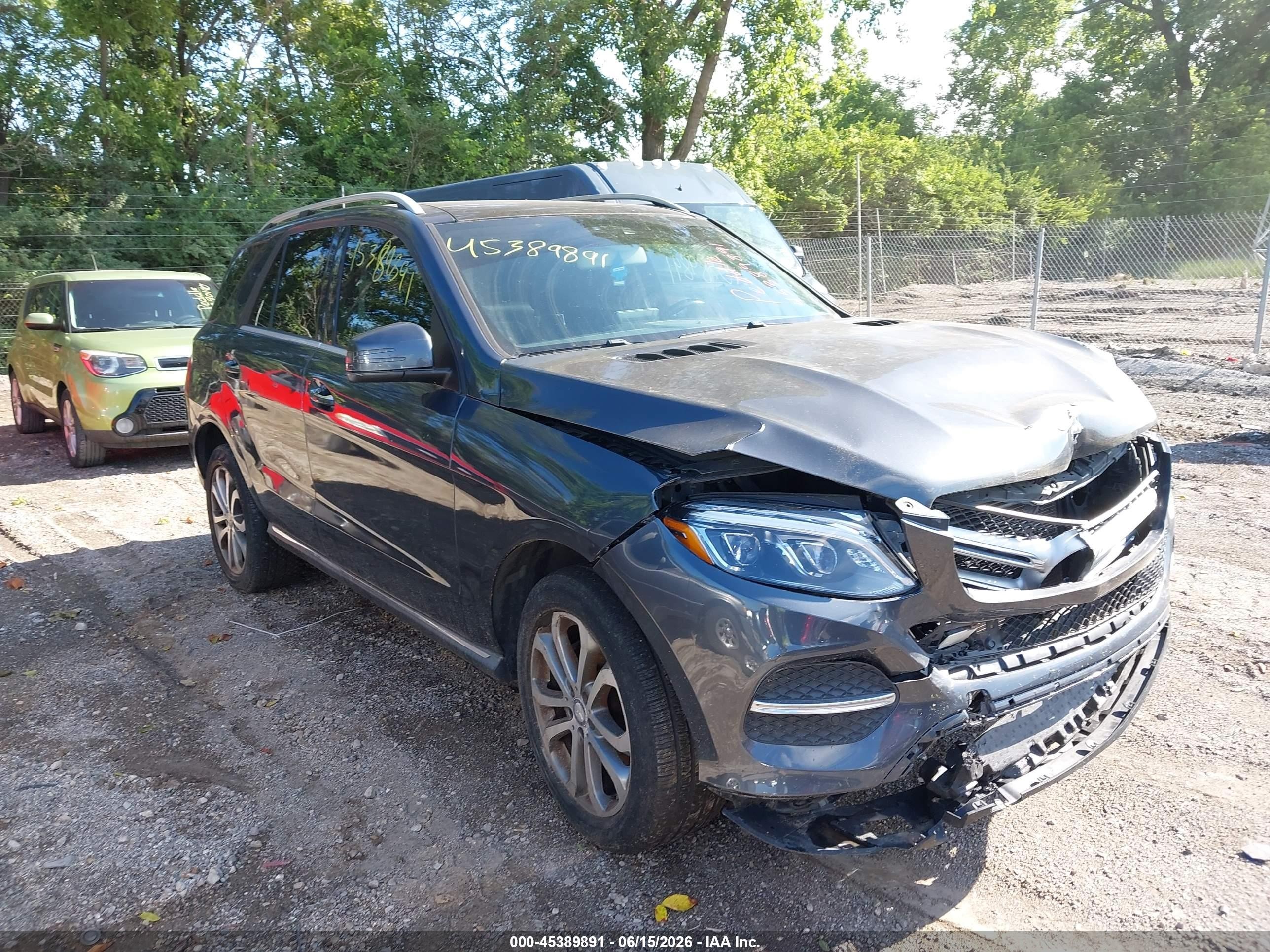 2016 Mercedes-Benz GLE 350, VIN 4JGDA5JB8GA632756 — Normal wear