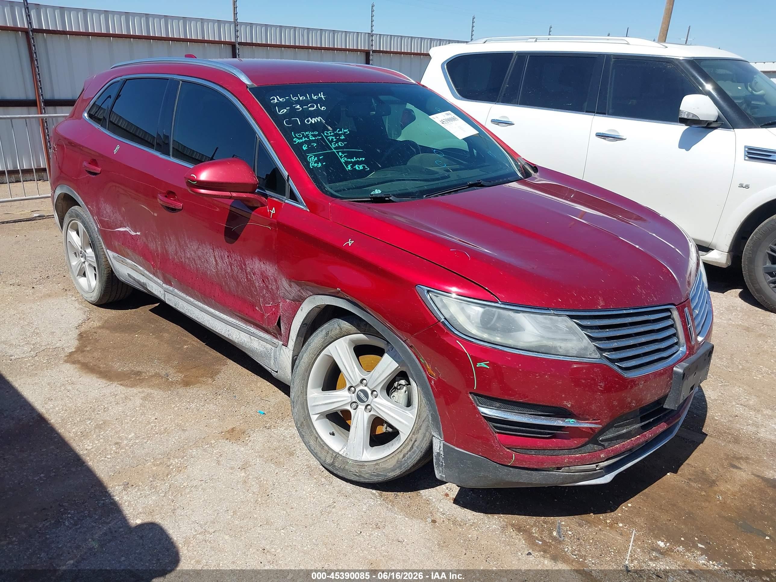 2018 Lincoln MKC Premiere, VIN 5LMCJ1C91JUL23423 — Бок