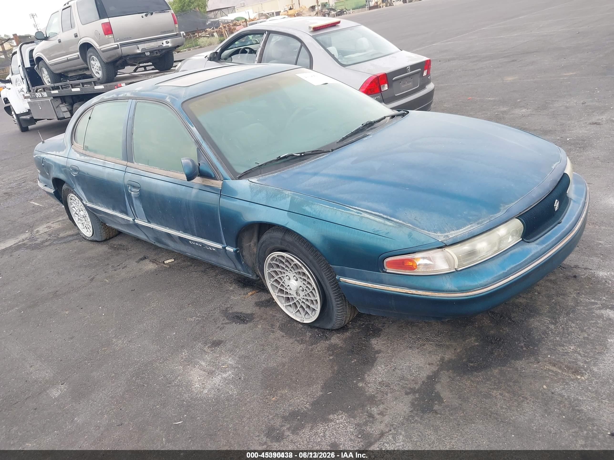 1994 Chrysler LHS, VIN 2C3ED56F0RH249317 — Side
