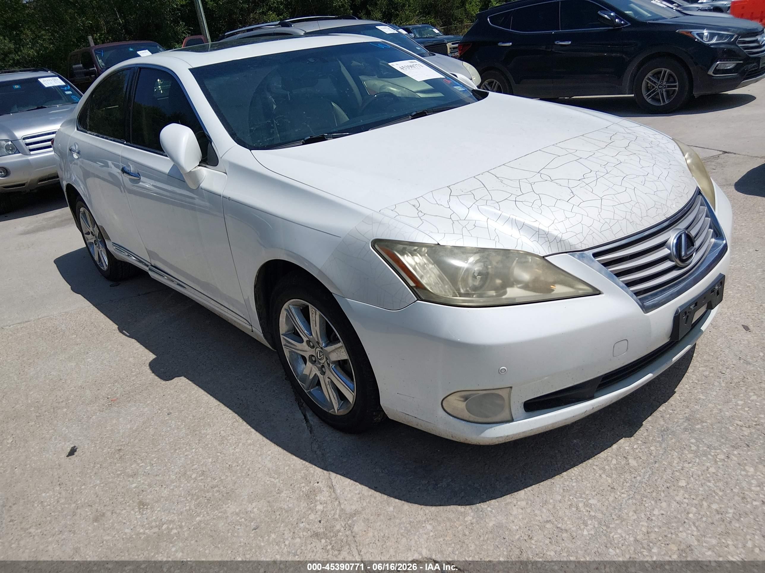 2012 Lexus ES 330, VIN JTHBK1EG2C2513143 — Normal wear