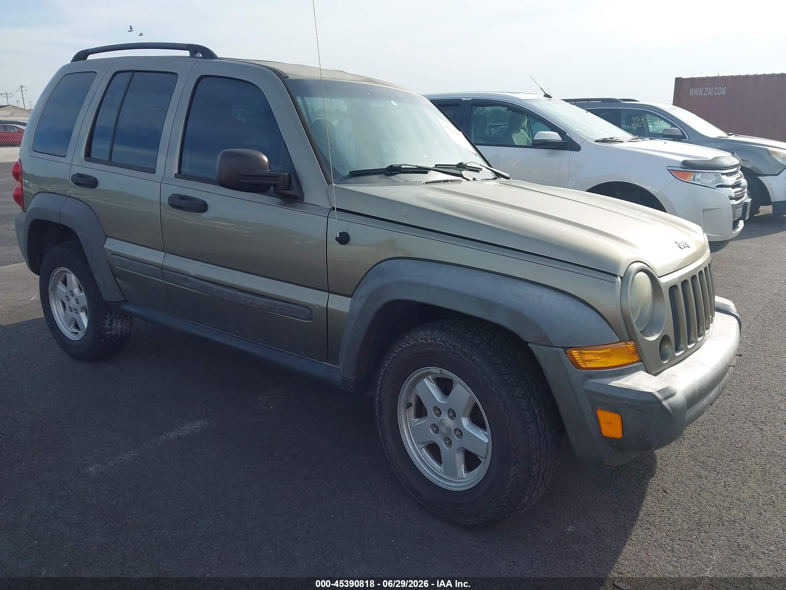 2006 Jeep Liberty Sport, VIN 1J4GL48K26W248124 — Normal wear