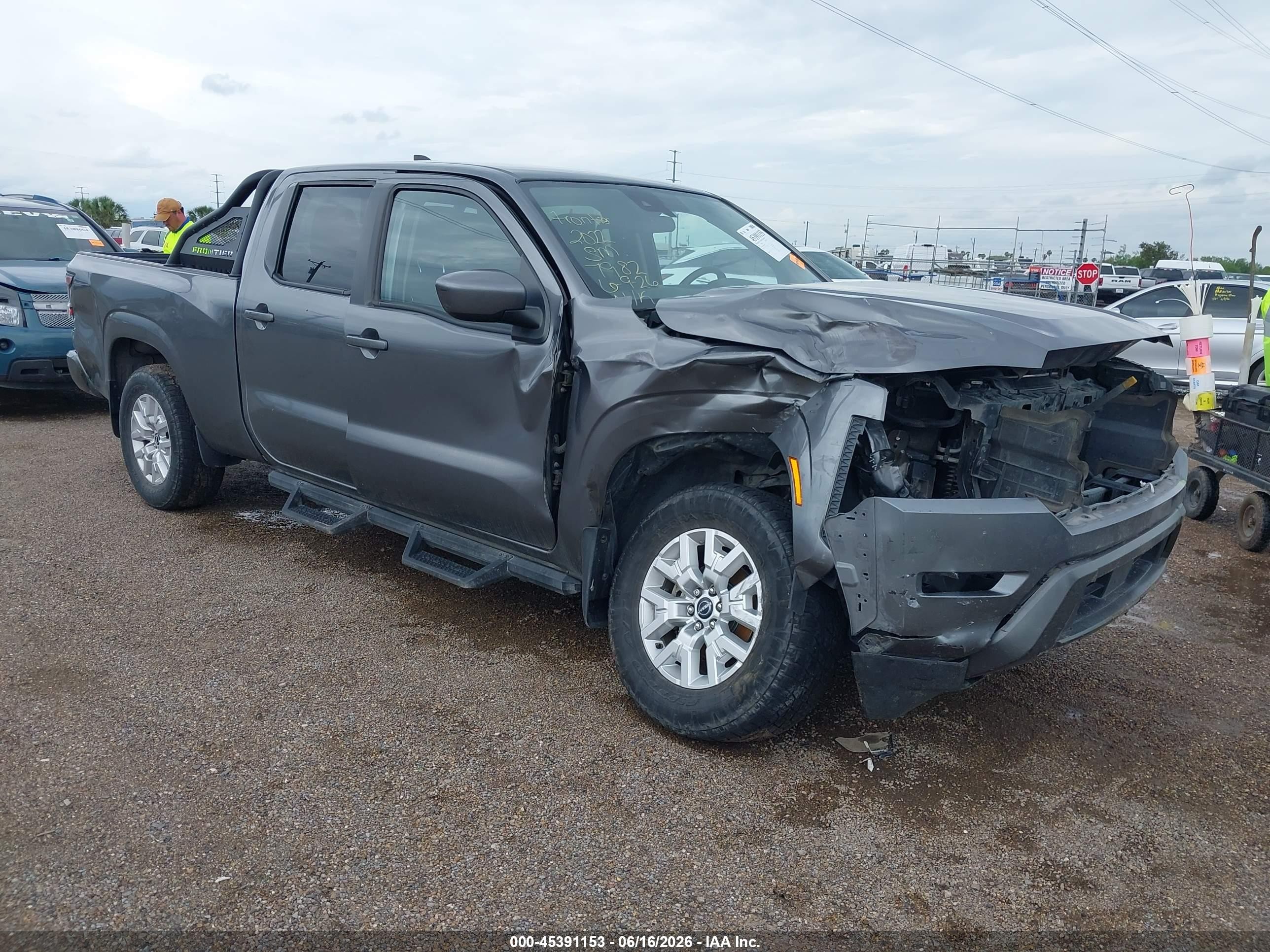 2022 Nissan Frontier SV, VIN 1N6ED1FK3NN637982 — Перед