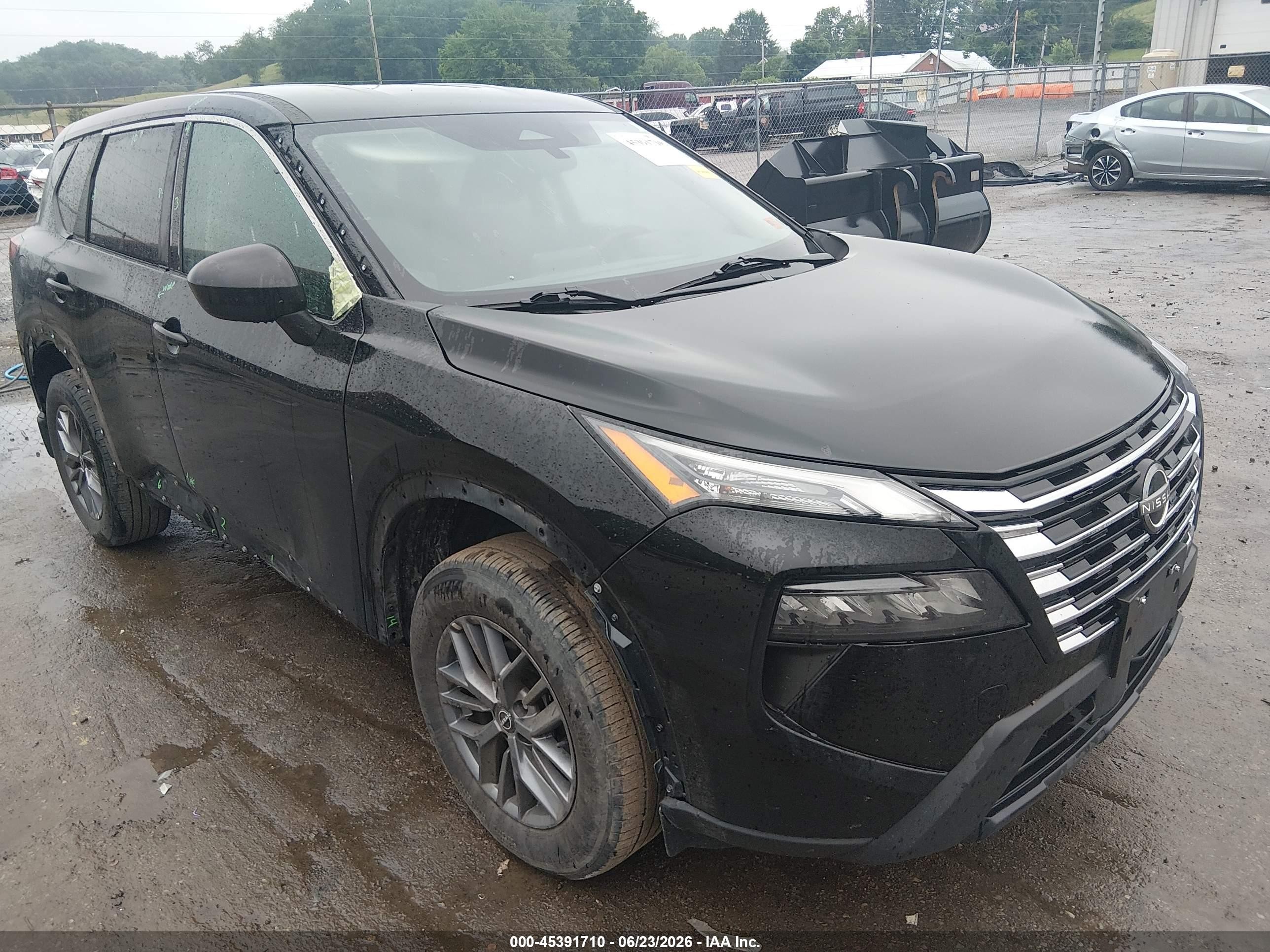 2024 Nissan Rogue S, VIN 5N1BT3AB8RC744597 — Side