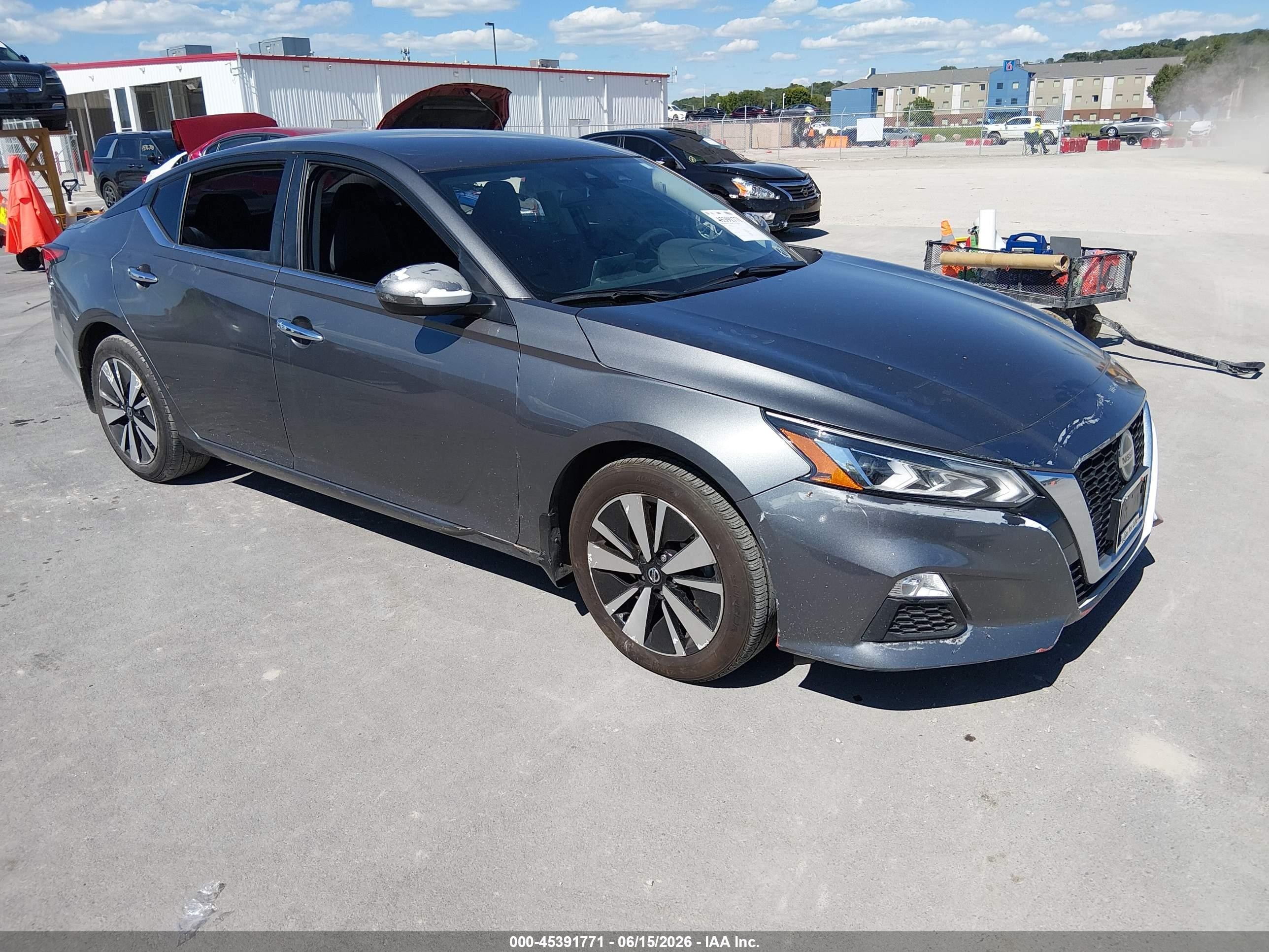 2021 Nissan Altima SV, VIN 1N4BL4DV5MN411745 — Side