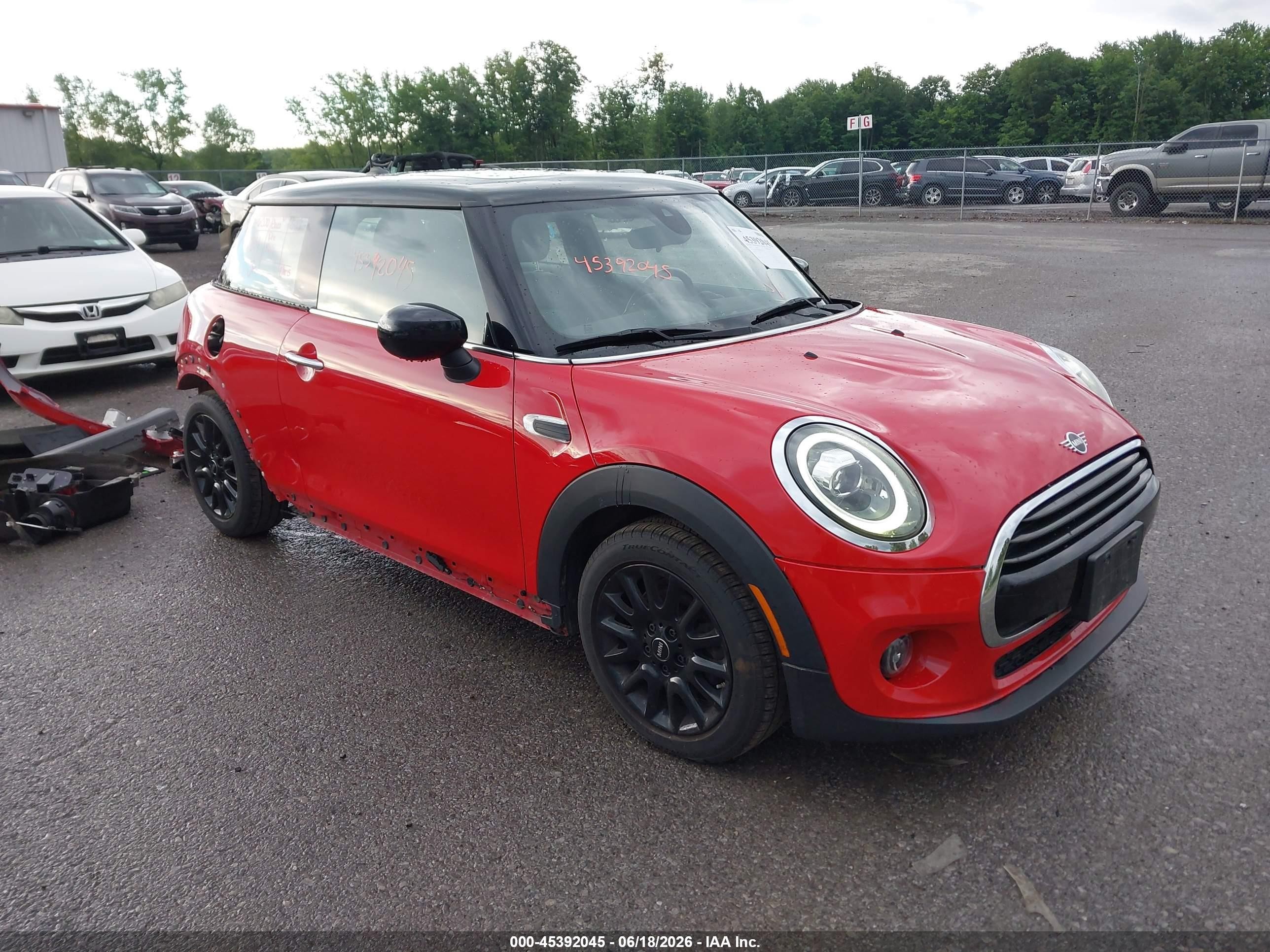 2021 MINI Hardtop Cooper, VIN WMWXR3C08M2N94152 — Rear end