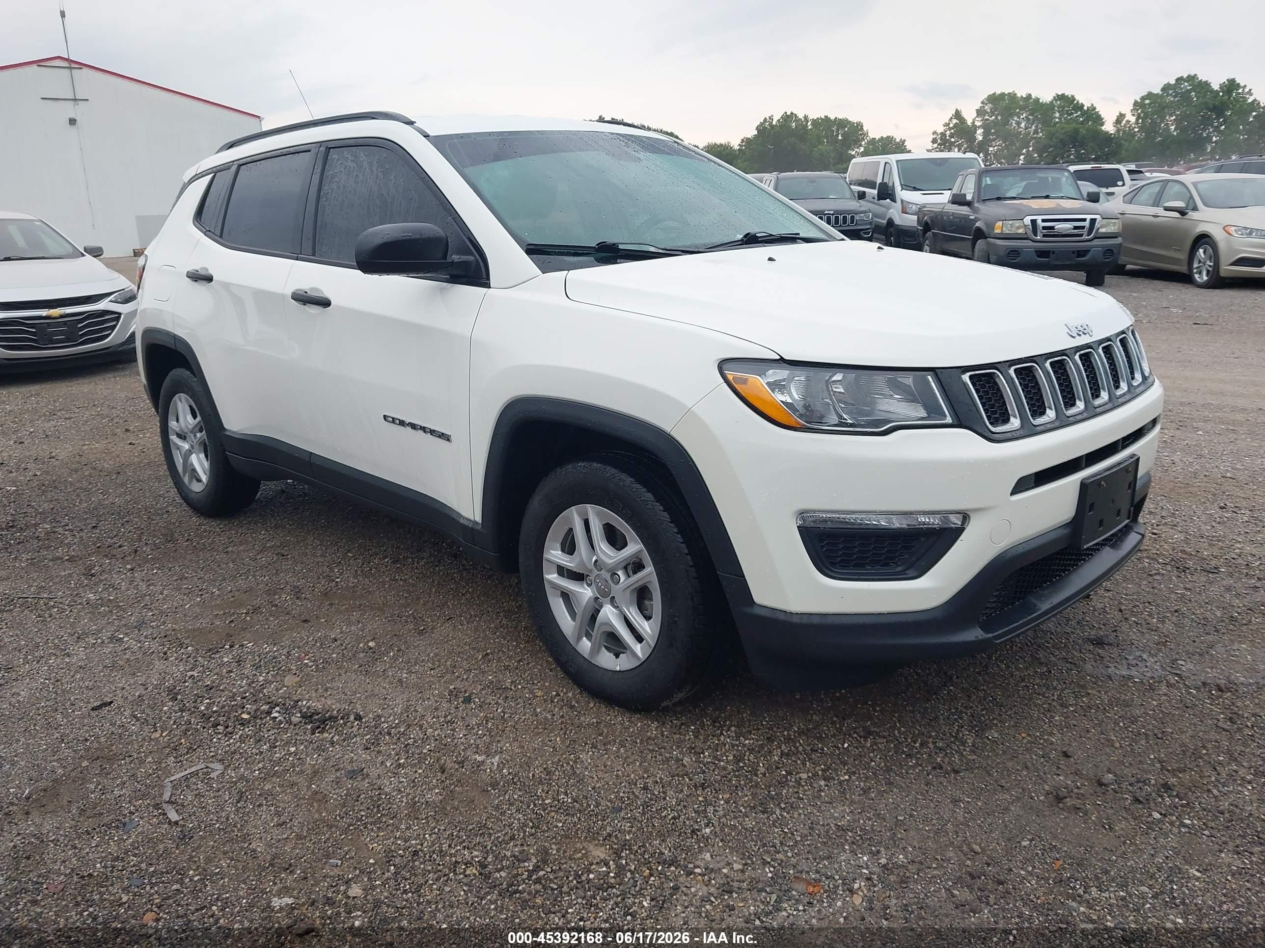 2018 Jeep Compass Sport, VIN 3C4NJCAB3JT410803 — Normal wear