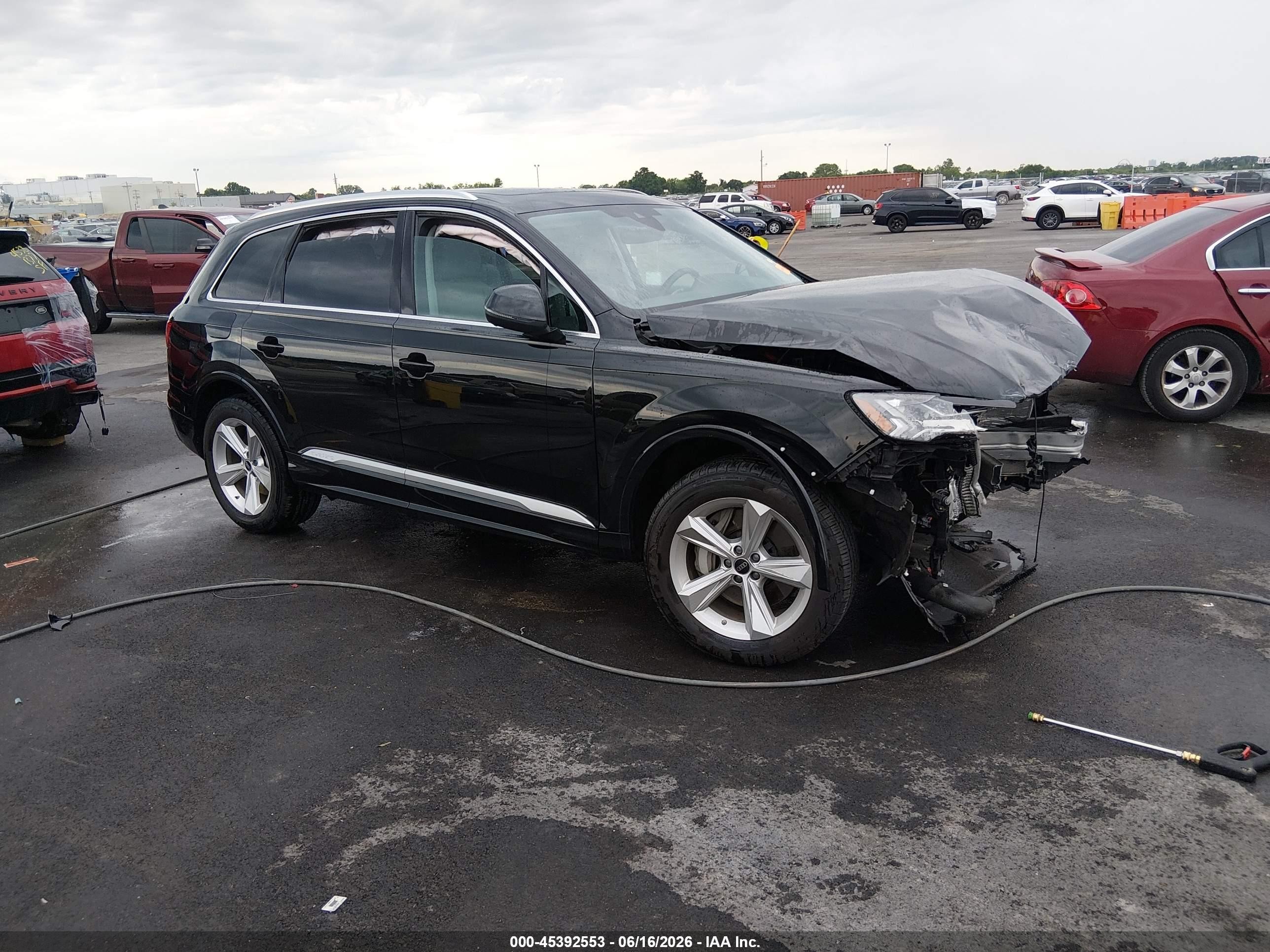2024 Audi Q7 Premium Plus, VIN WA1LCBF77RD001294 — Front end