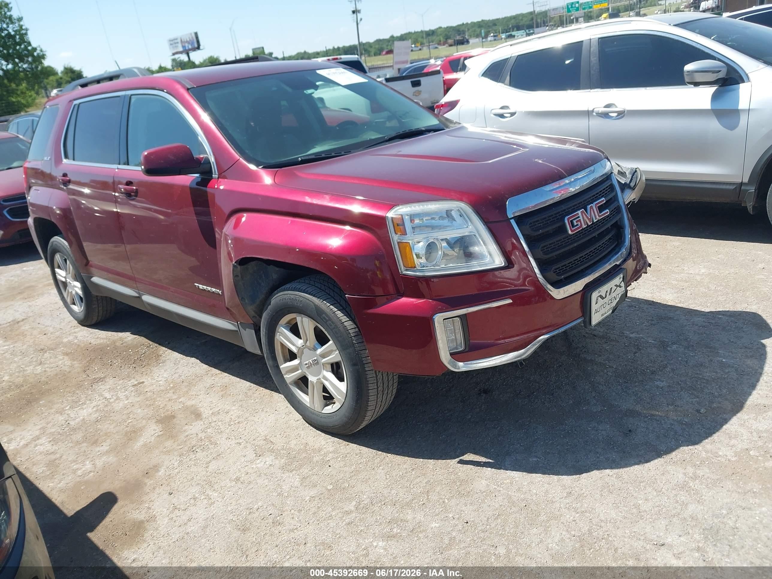2016 GMC Terrain SLE, VIN 2GKALNEK6G6181212 — Front end