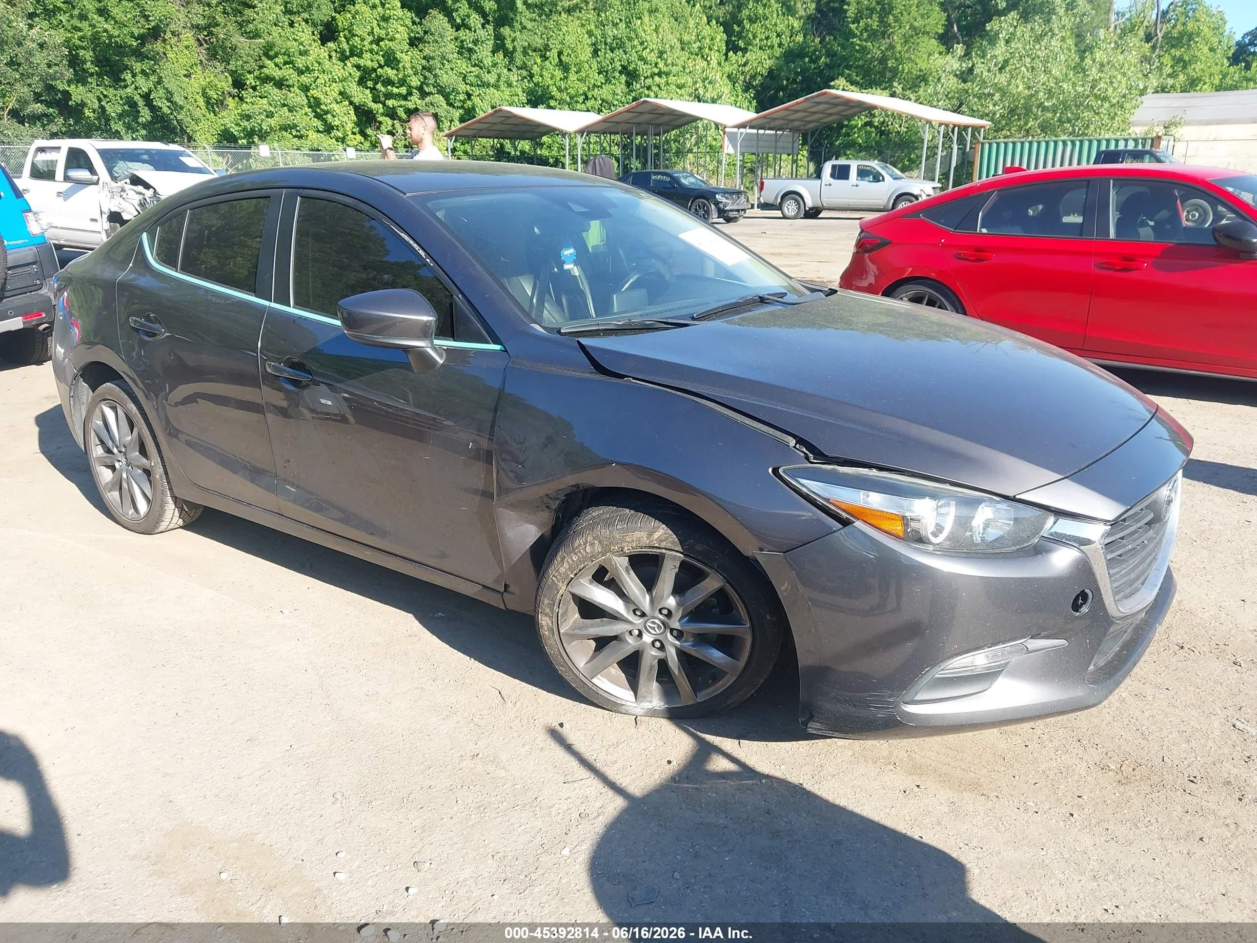 2018 Mazda 3 Touring, VIN 3MZBN1V37JM263147 — После угона
