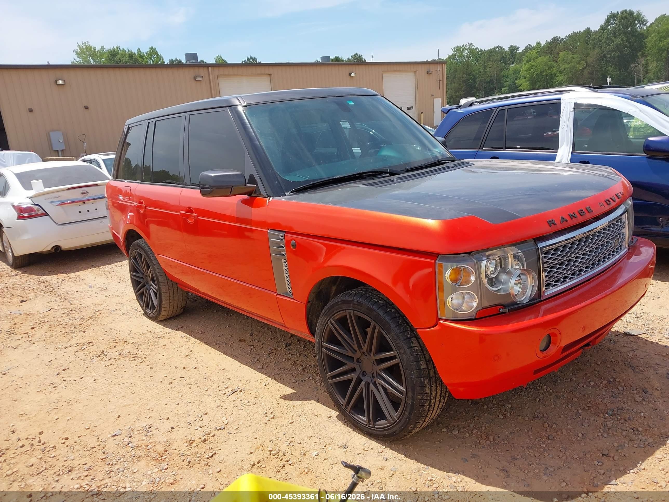 2005 Land Rover Range Rover HSE, VIN SALME11465A186728 — Front end
