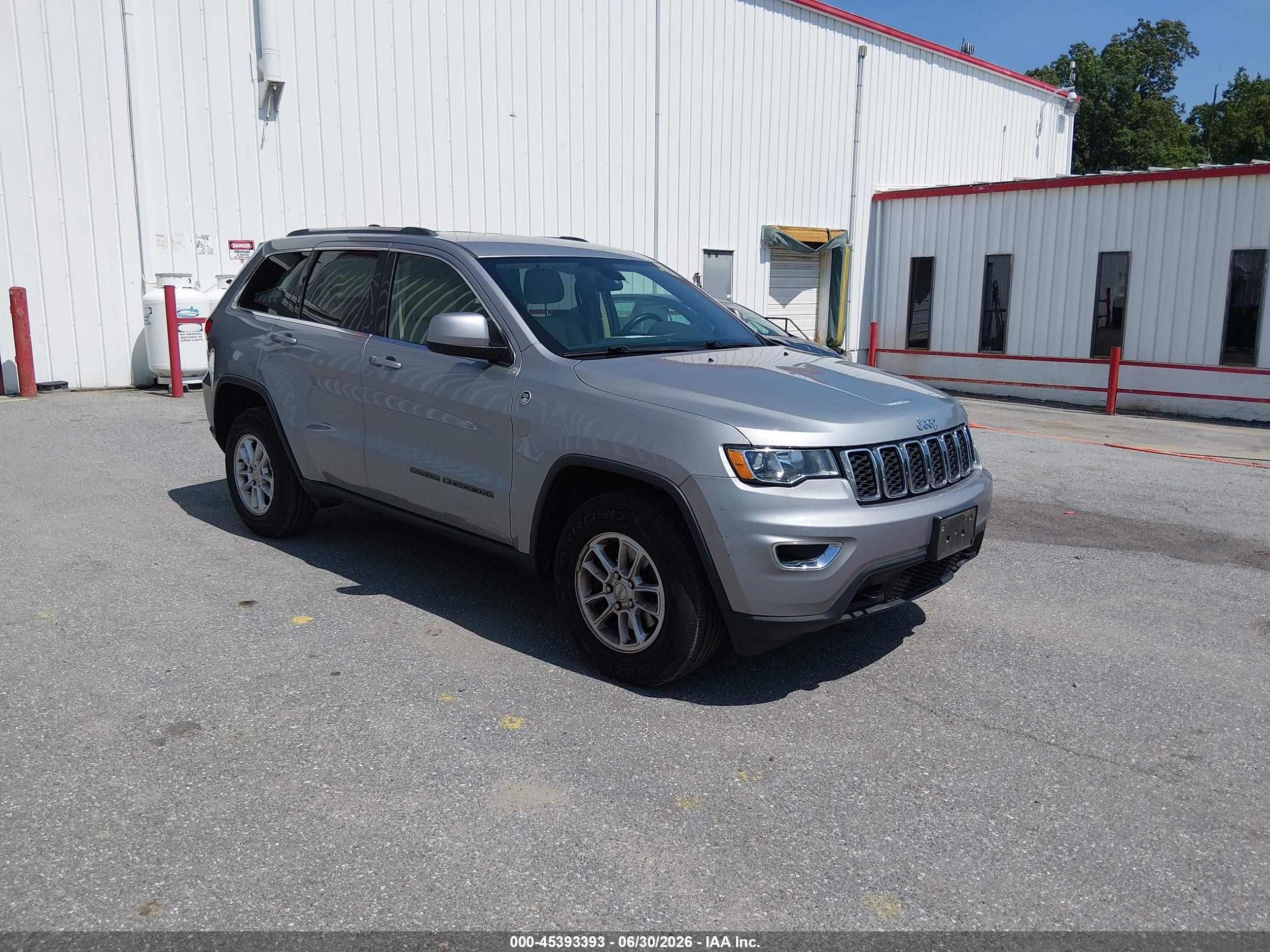 2019 Jeep Grand Cherokee Altitude, VIN 1C4RJFAG1KC836937 — Normal wear