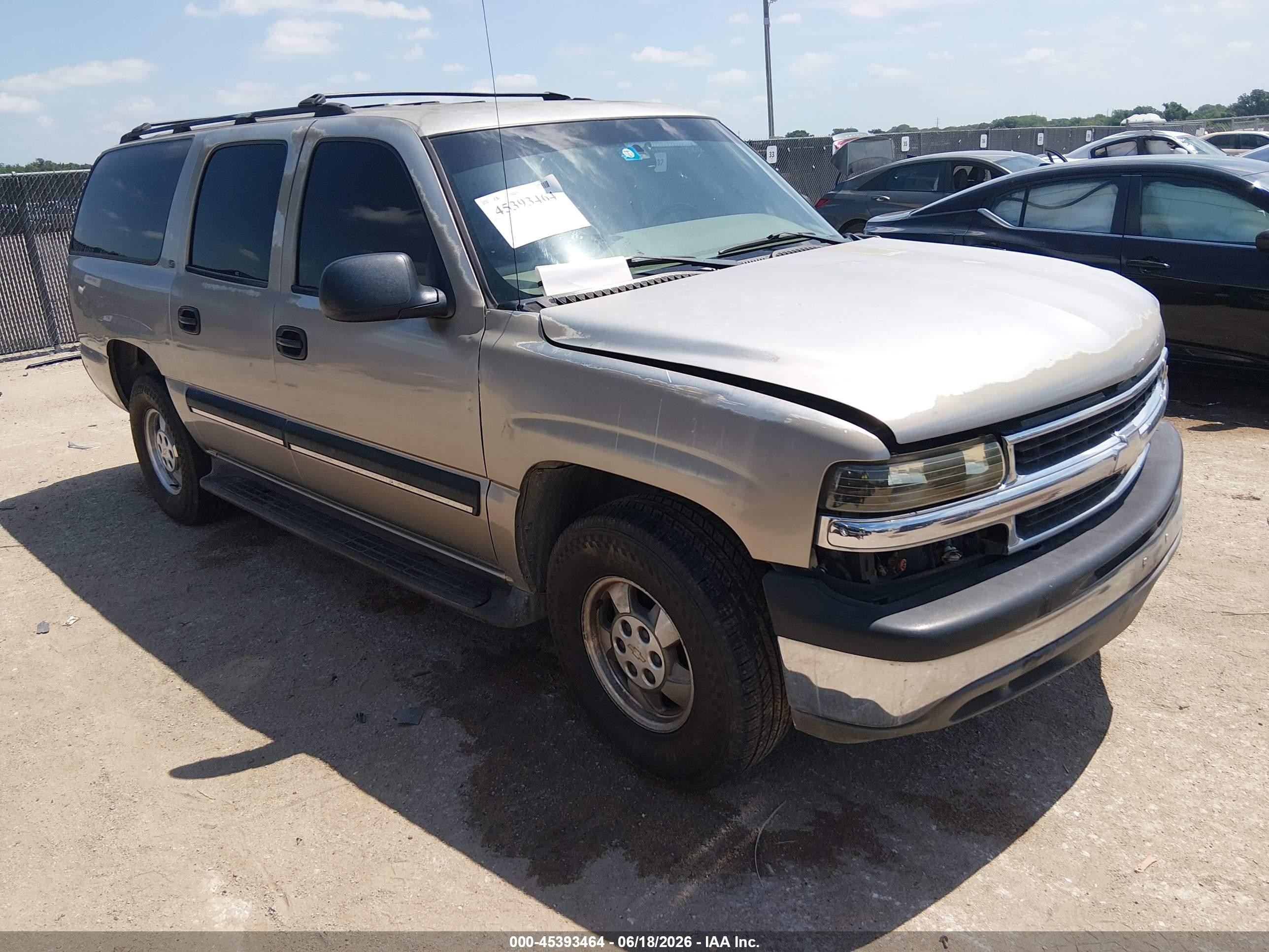 2001 Chevrolet Suburban LS, VIN 3GNEC16T31G284216 — Front end