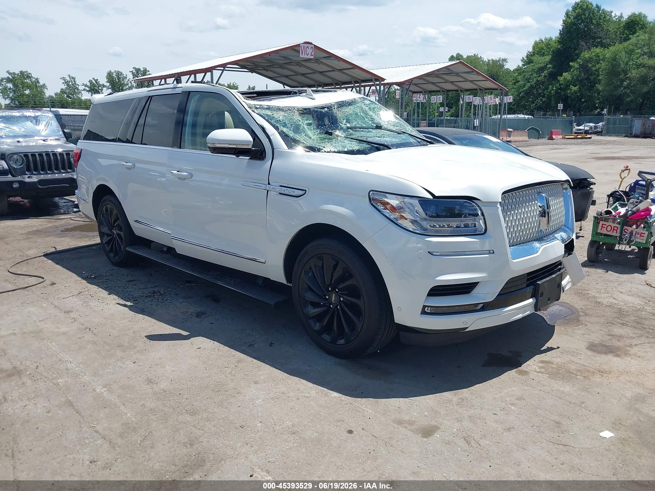 2021 Lincoln Navigator Reserve, VIN 5LMJJ3LT8MEL18295 — Roof