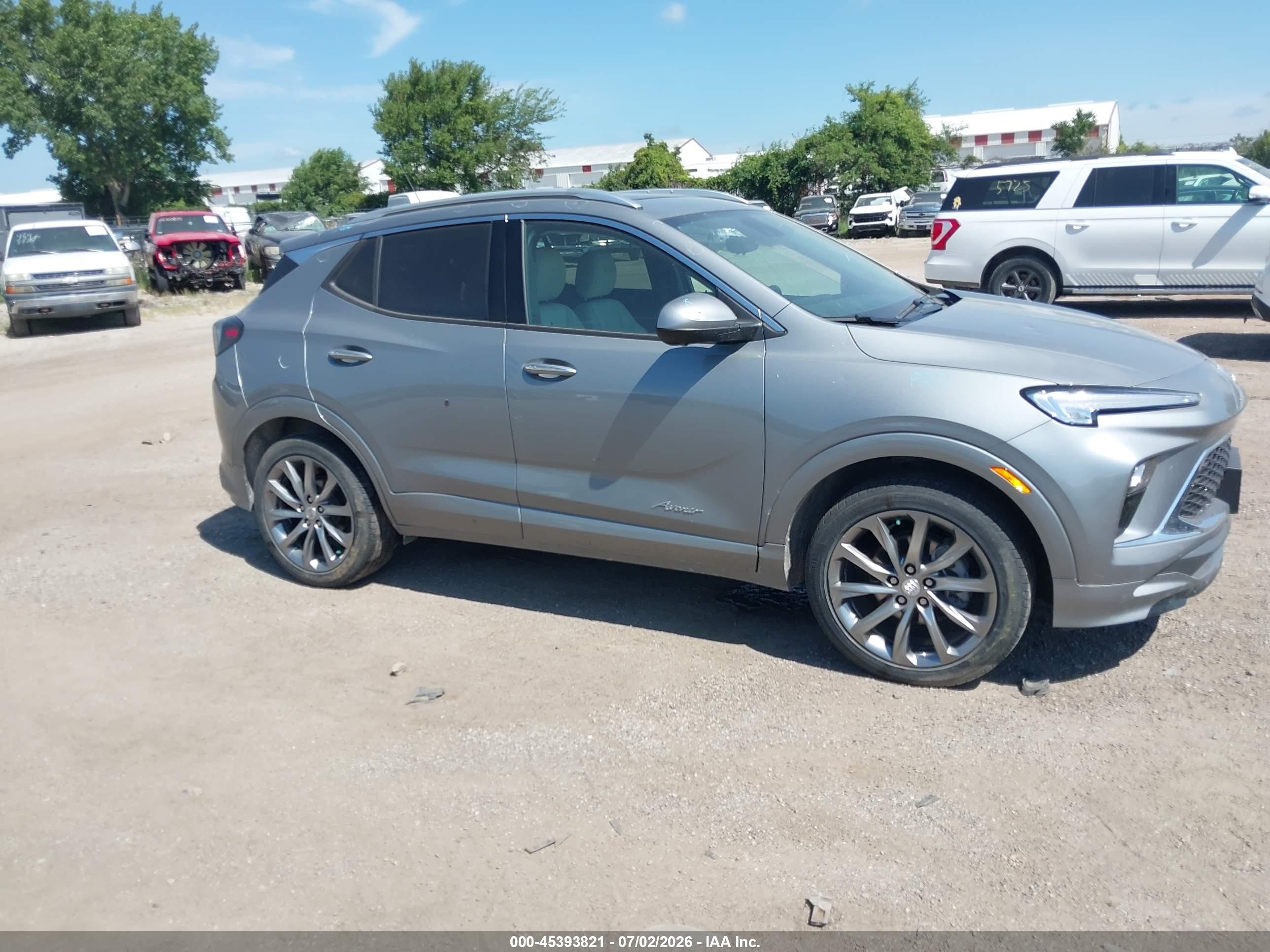 2024 Buick Encore GX Avenir, VIN KL4AMGSLXRB004206 — Front end