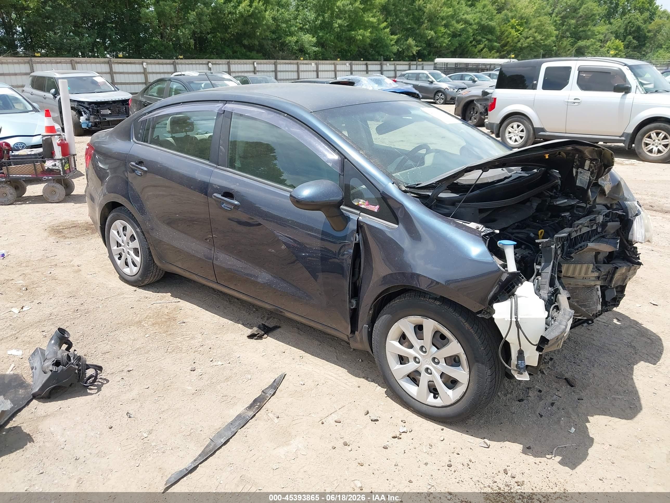 2016 Kia Rio EX, VIN KNADN4A38G6570321 — Front end