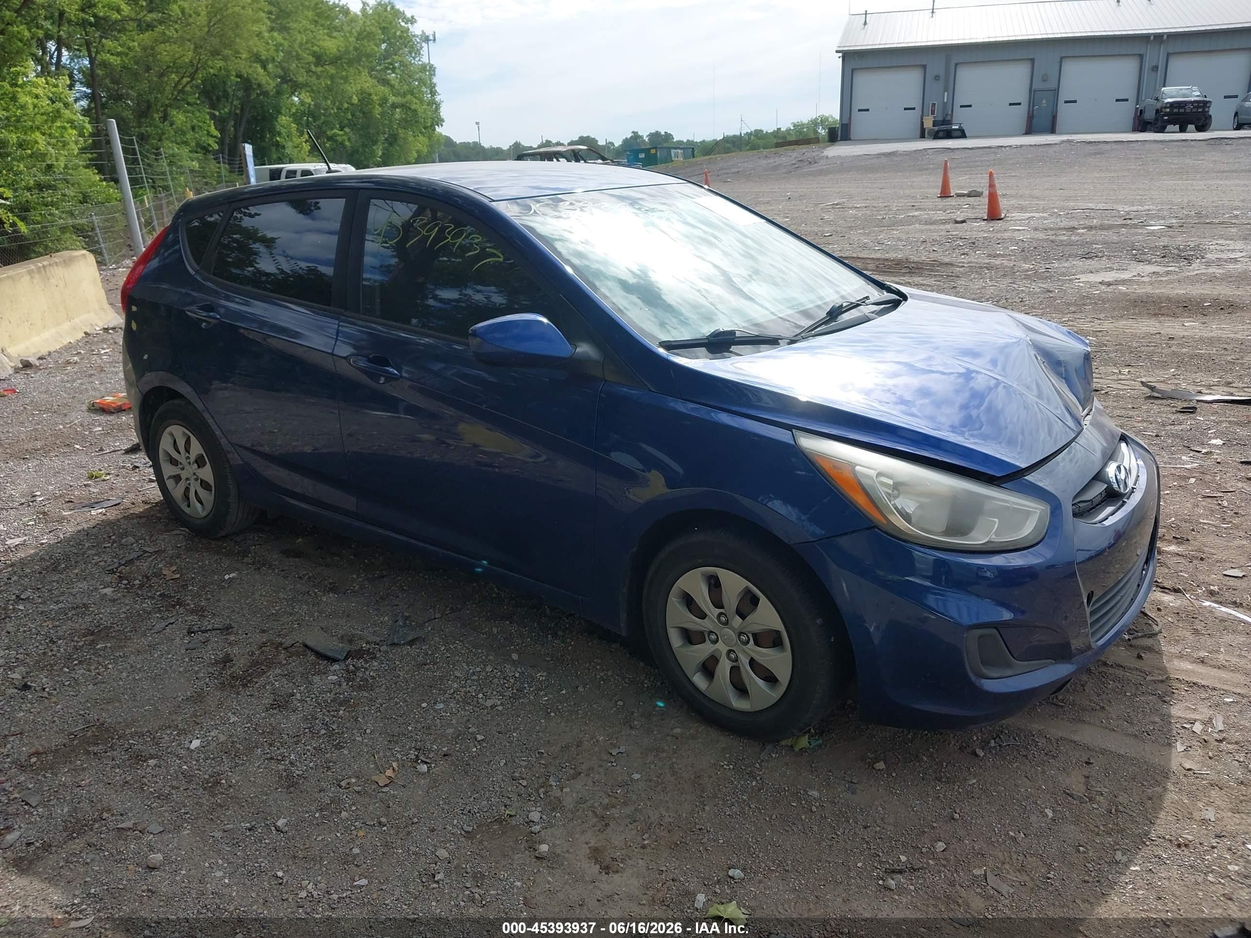 2015 Hyundai Accent GS, VIN KMHCT5AE2FU228378 — Перед
