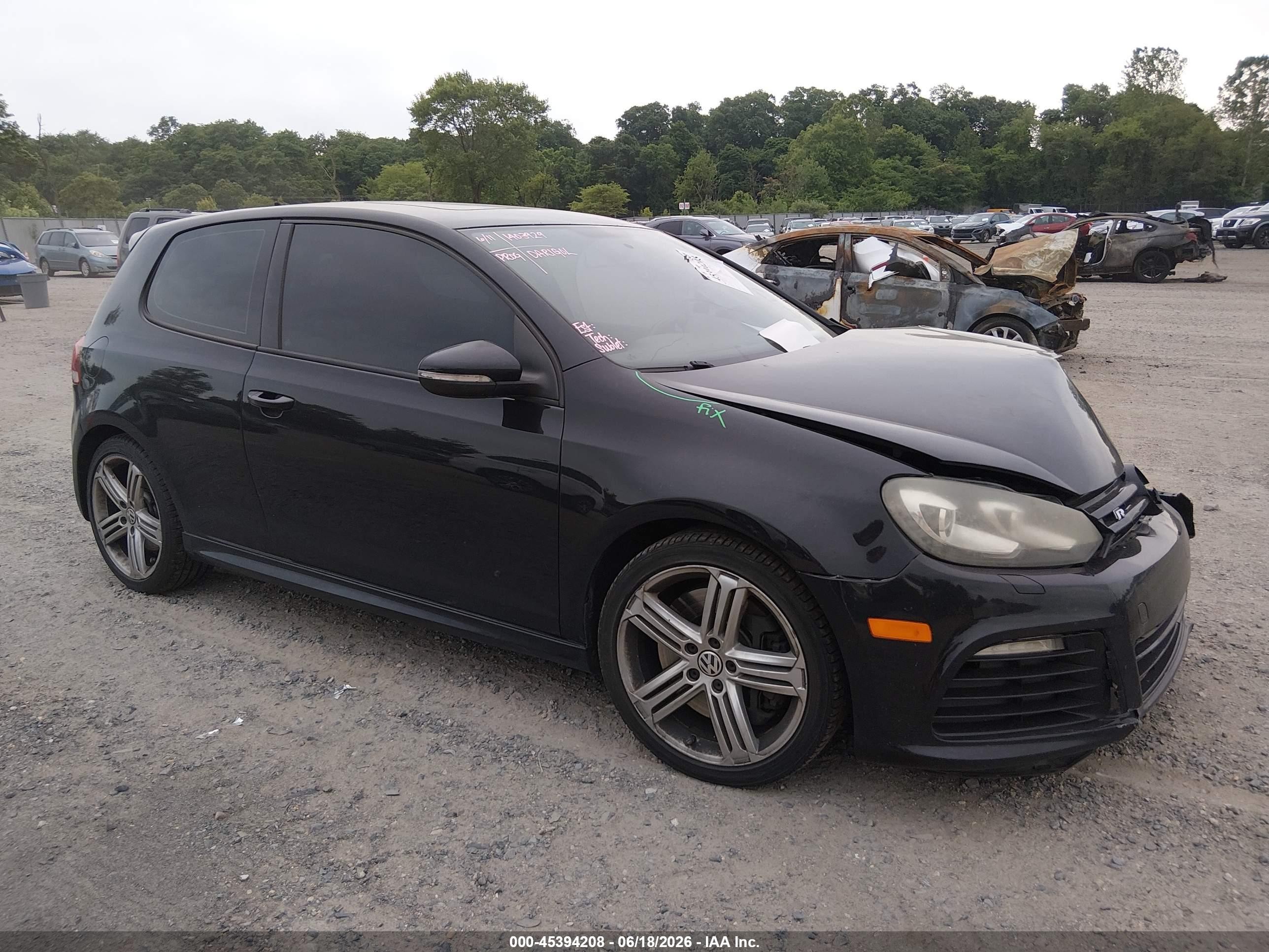 2013 Volkswagen Golf R w/Sunroof & Navi, VIN WVWRF7AJ4DW061571 — All over