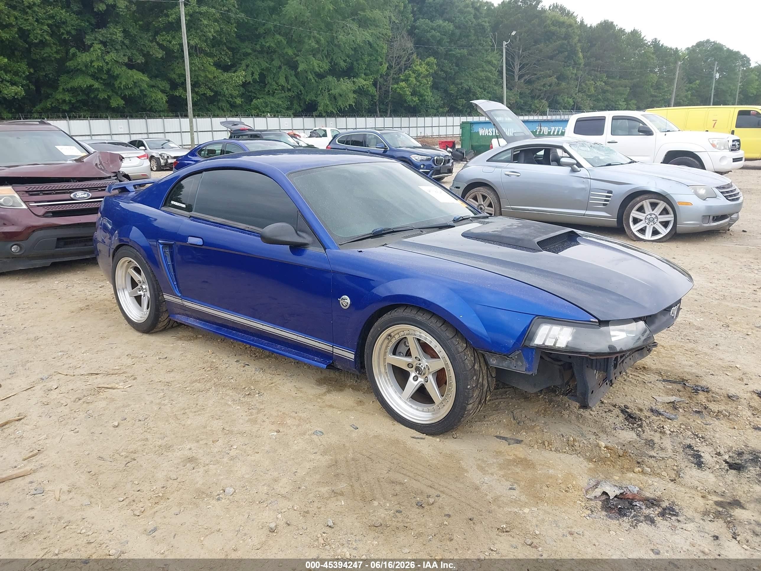 2004 Ford Mustang Standard, VIN 1FAFP40644F160506 — Front end