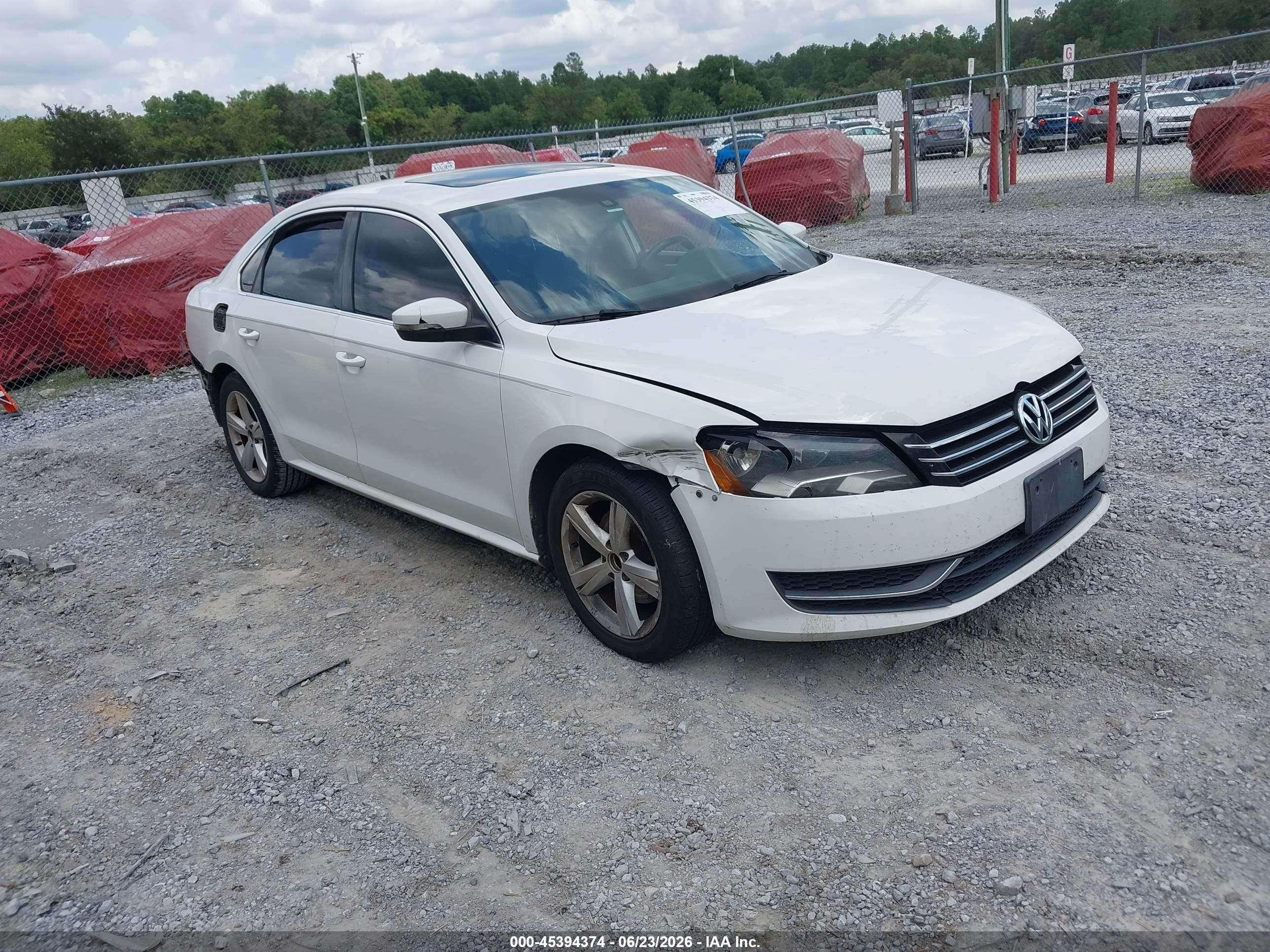 2013 Volkswagen Passat SE, VIN 1VWBP7A33DC113691 — Rear end